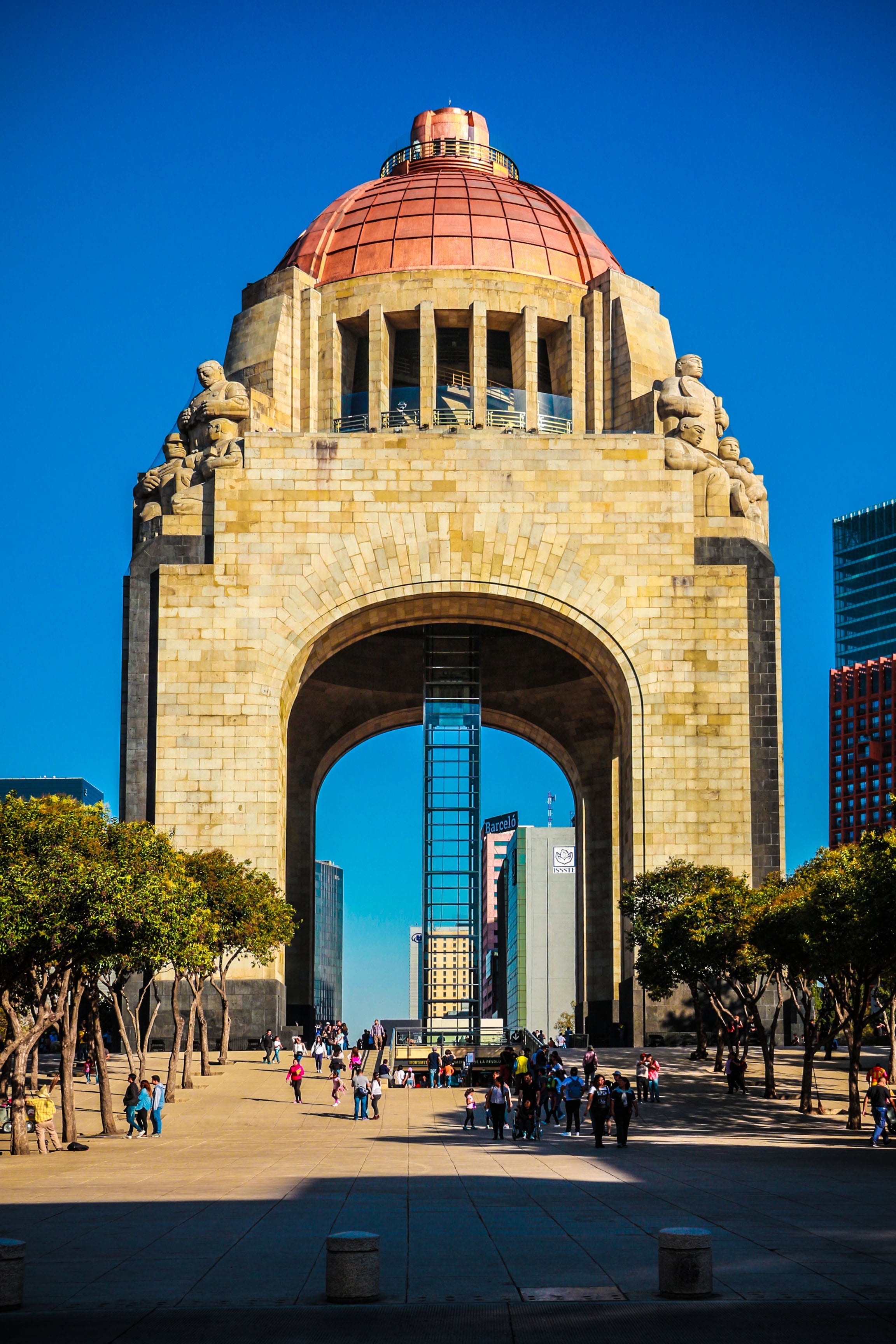 travel, mexico, tourism, outdoors, crowd, group of people, monument, day, large group of people, sunlight, built structure, sky, architecture, arch, clear sky, Phone HD Wallpaper