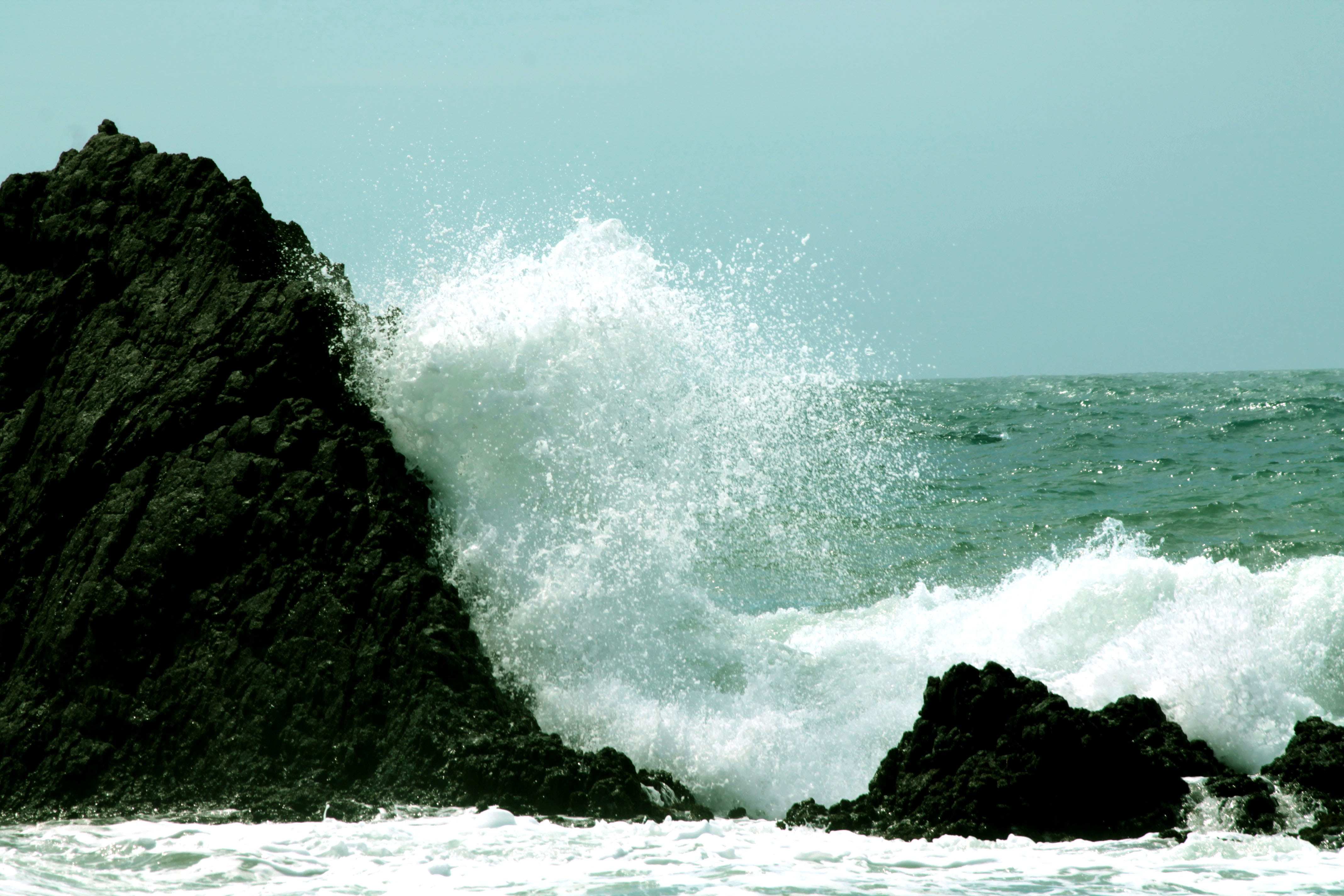 nature, breaking, wave, force, horizon over water, water, power in nature, rock - Object, no people, sea, rock, cabo de gata, crash, almeria, coastline, HD Wallpaper