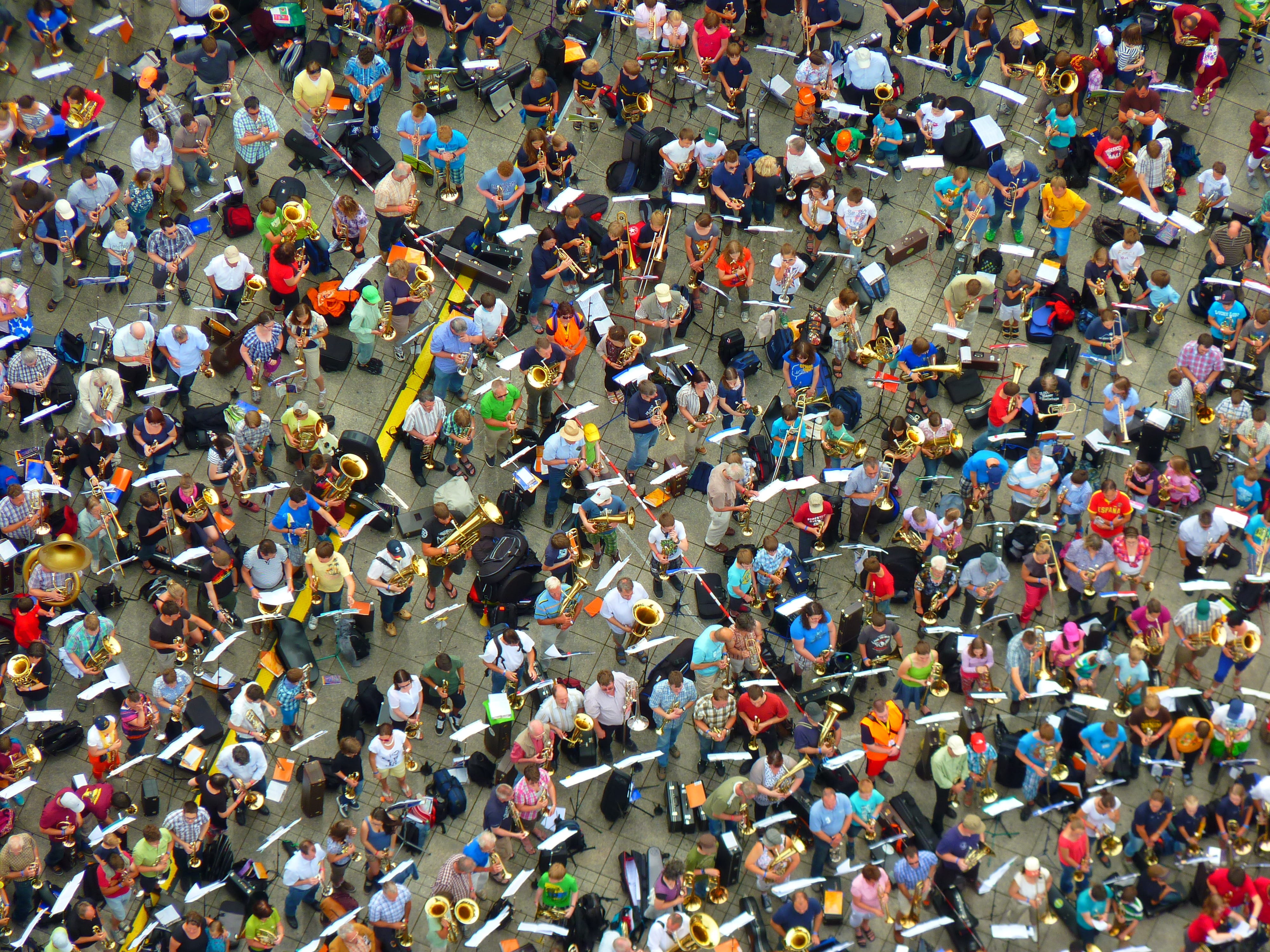 real people, high angle view, park, large group of people, ulm, transportation, street, multi colored, 4K, crowd, aerial, architecture, mixed age range, HD Wallpaper
