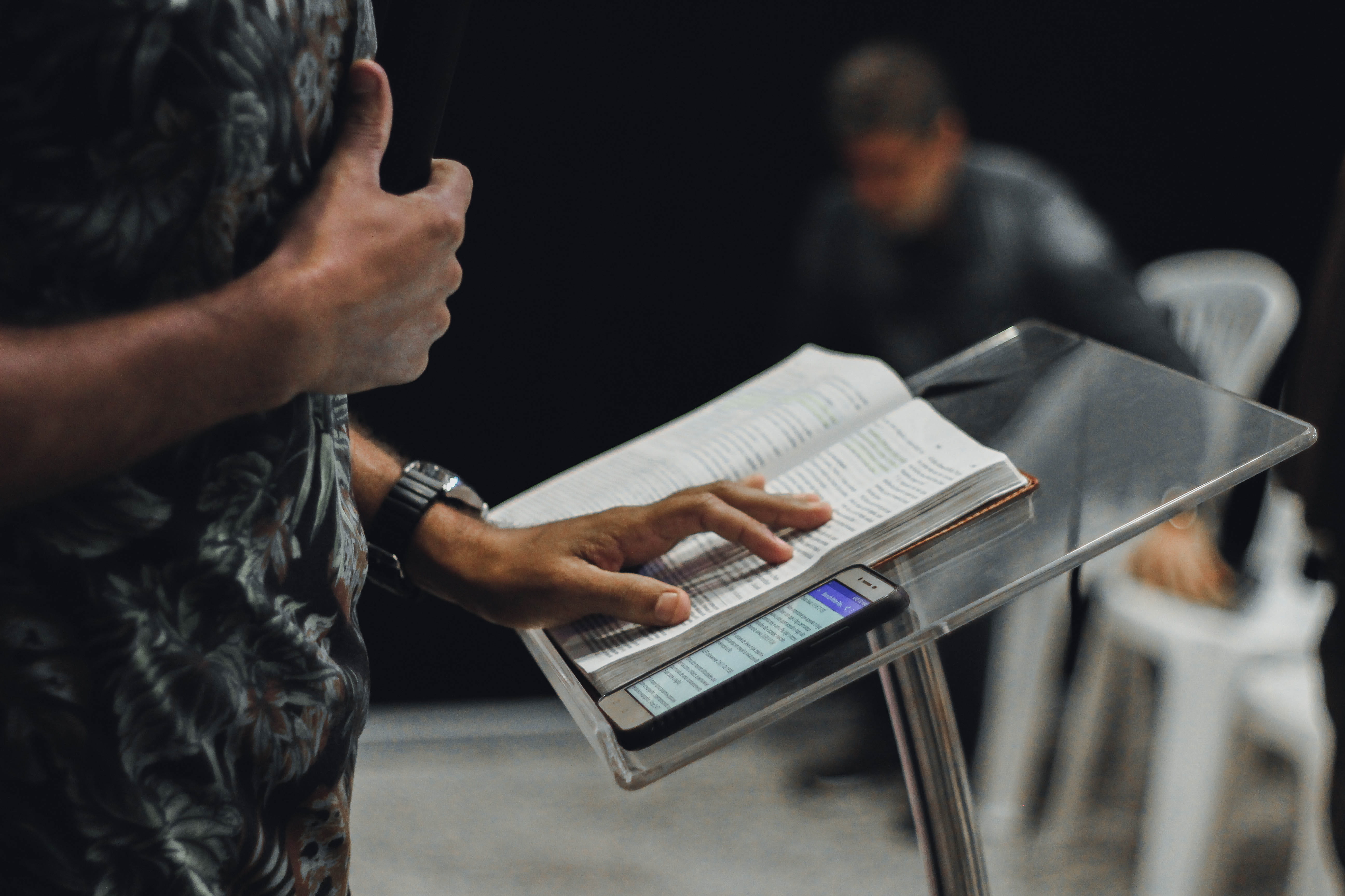 piano, people, standing, opening, men, technology, musician, real people, music, leisure activities, preach, cooperation, church, hand, communication, jesus, HD Wallpaper
