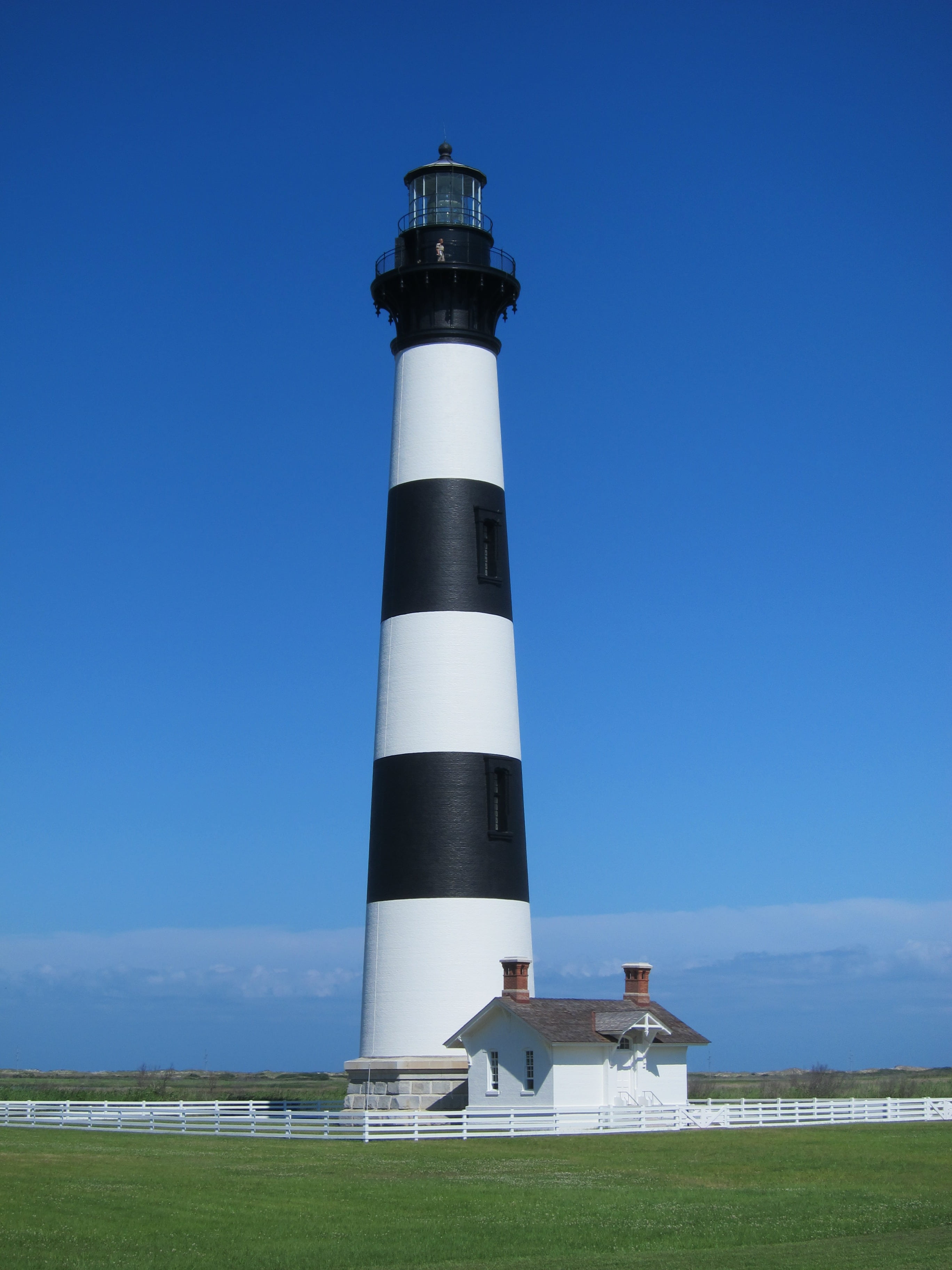 safety, navigation, land, coastline, tower, security, bodie island, black, harbor, blue, pier, low angle view, protection, destinations, port, architecture, Phone HD Wallpaper