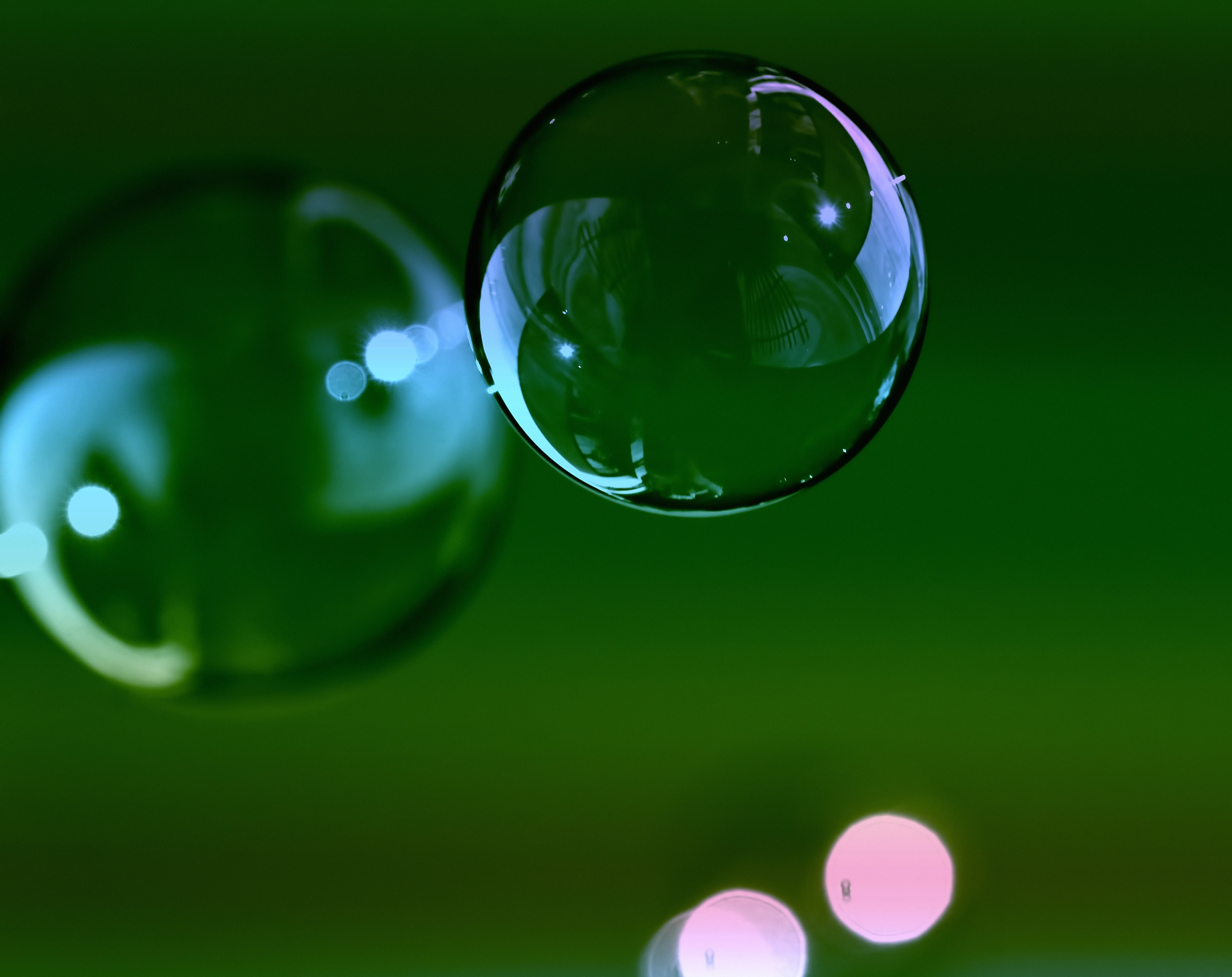 focus on foreground, marbles, no people, vulnerability, reflection, nature, soap, Aero, bubbles, soap sud, Green, 2K, mid-air, shape, clear, green color, HD Wallpaper