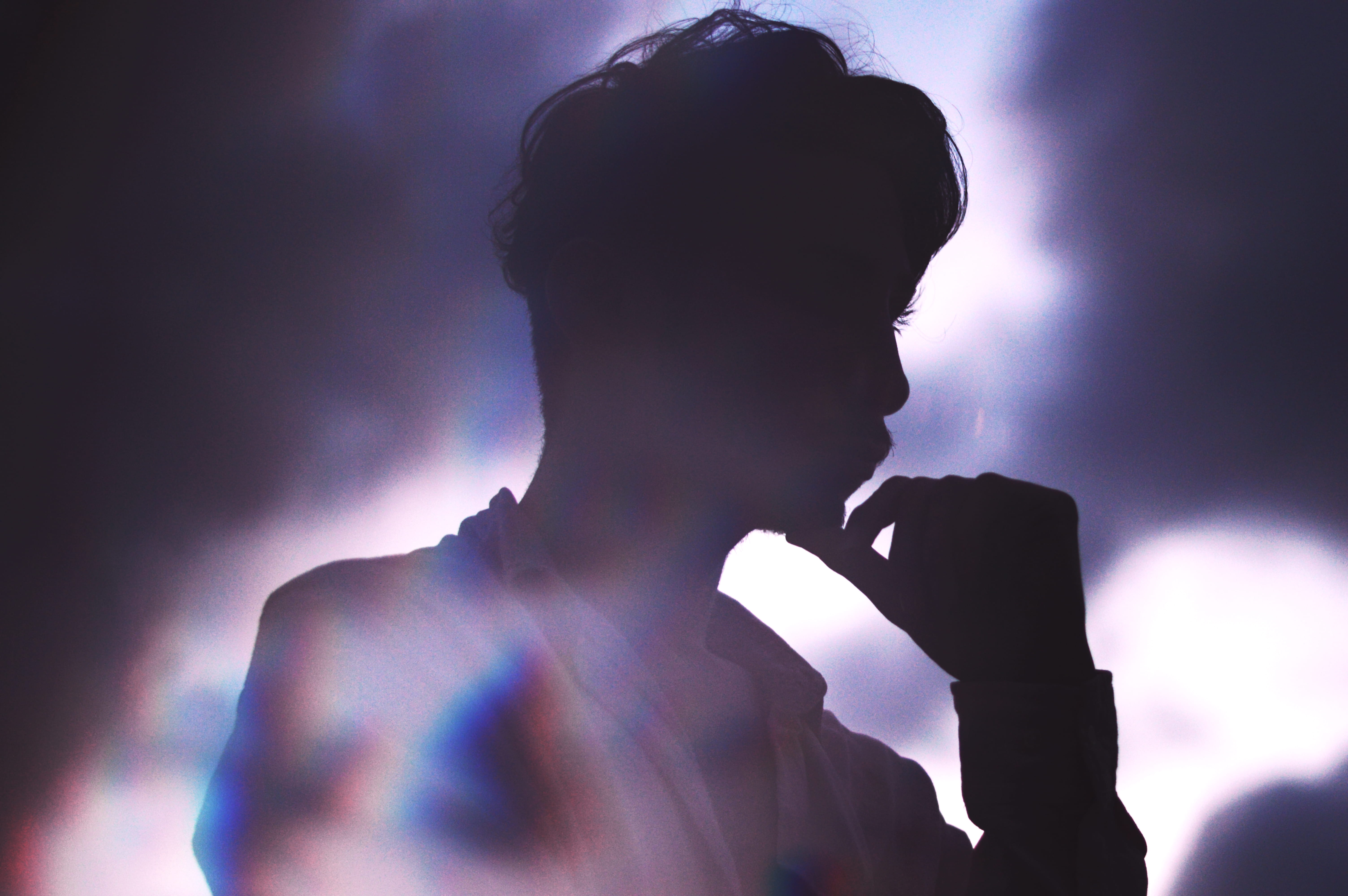 music festival, musician, night, headshot, performance, 5K, prism, silhouette, adult, person, spring, indoors, hand, cloudy, boy, light, waist up, back lit, HD Wallpaper