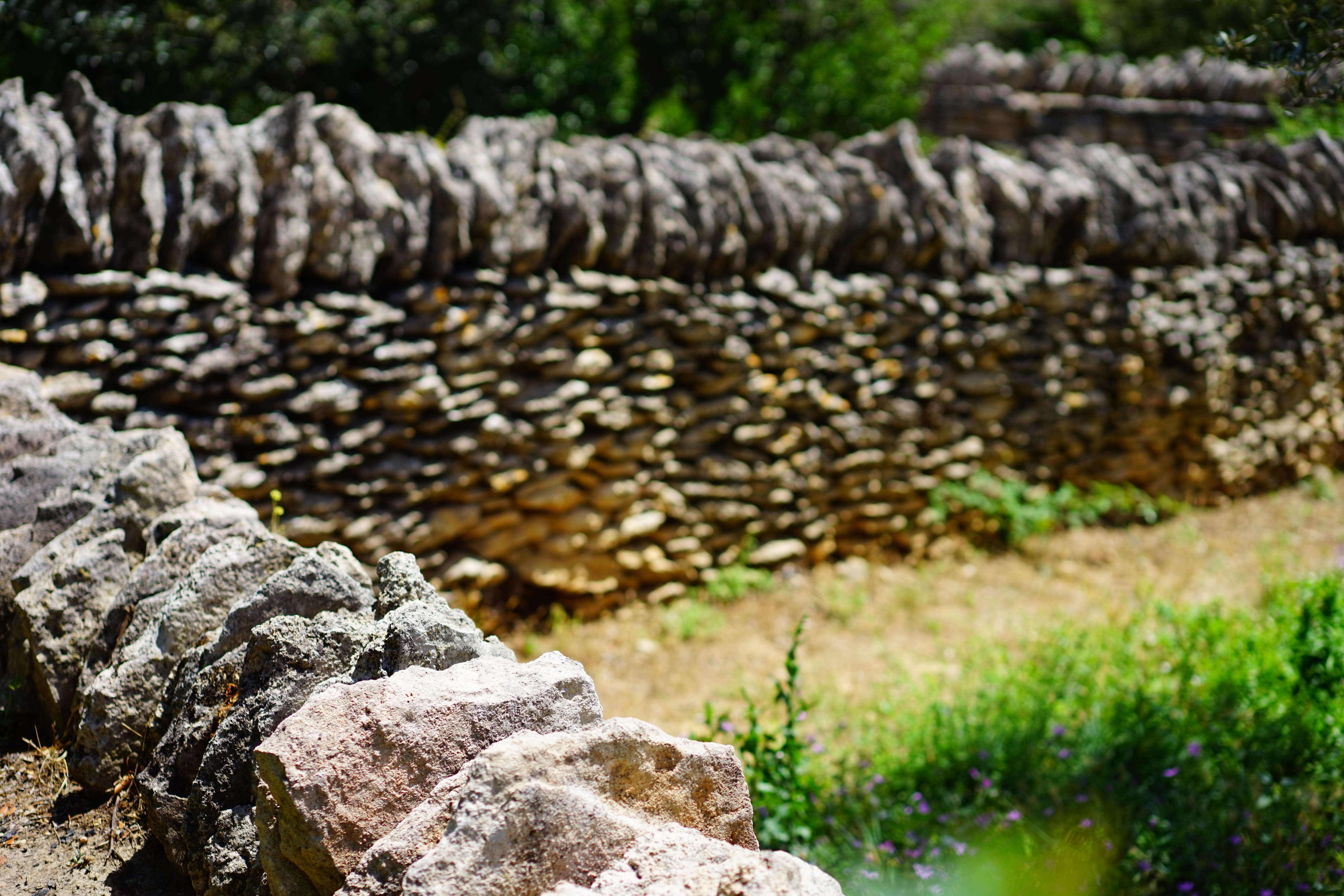 focus on foreground, department, stone walls, tree, pattern, historic preservation, ancient Civilization, demarcation, beauty in nature, museum, gordes, HD Wallpaper