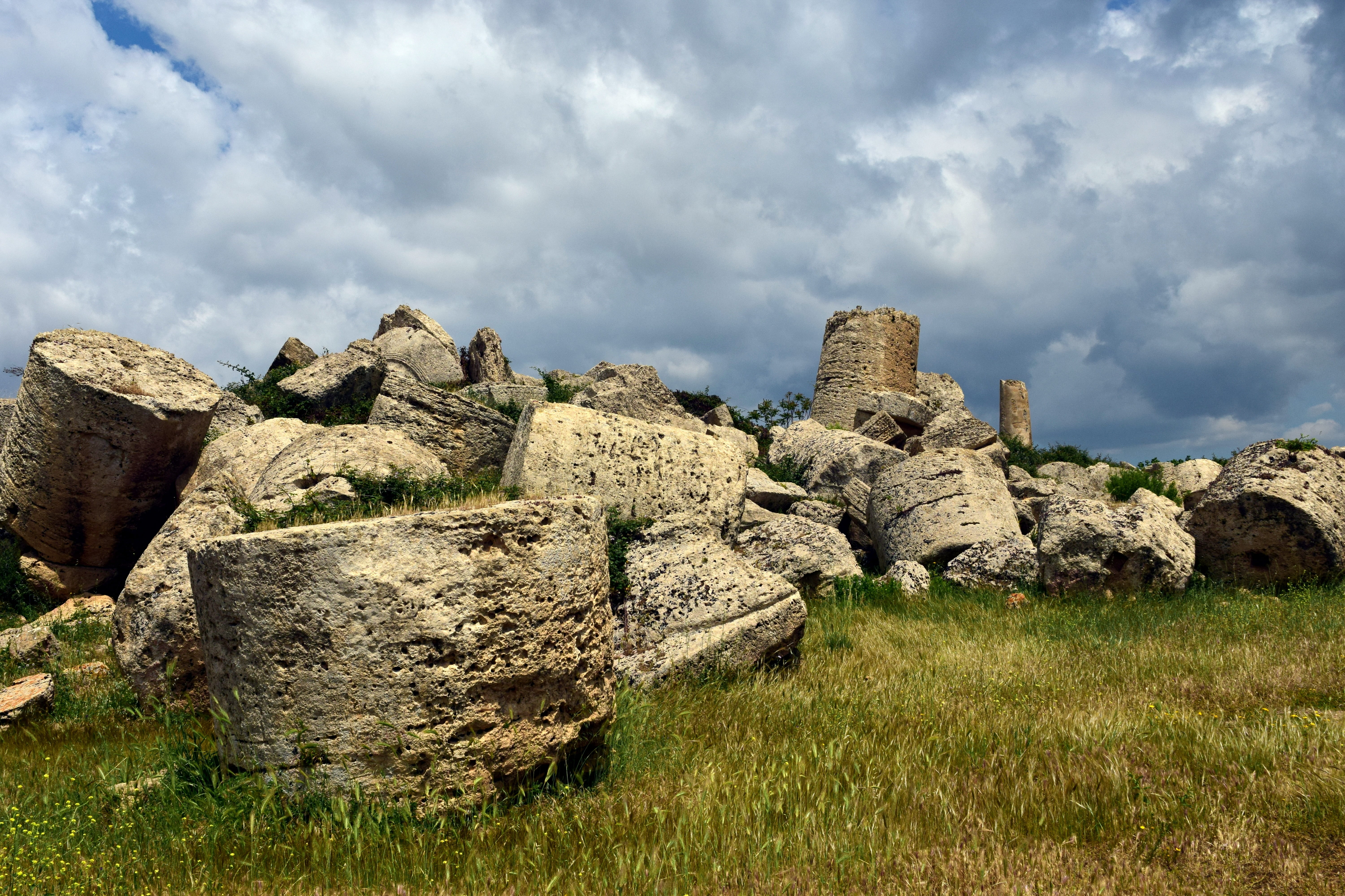 destroyed, ancient structures, sky, boulders, day, temple complex, no people, hellenic, ancient, travel destinations, solid, temple, environment, the past, HD Wallpaper