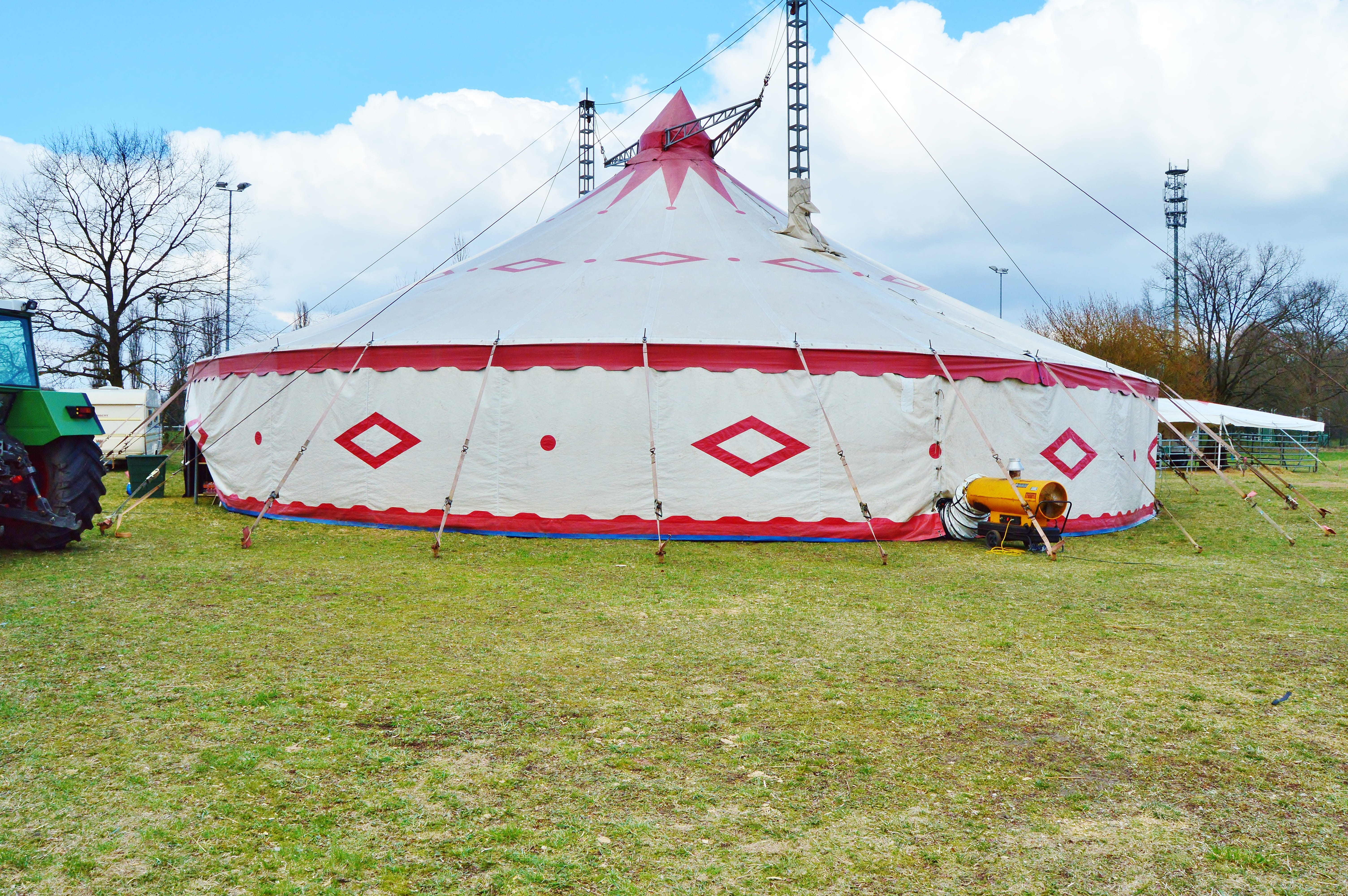circus, outdoors, day, land, amusement park ride, park, park - man made space, amusement park, no people, grass, tent, white, nature, plant, meadow, 5K, HD Wallpaper