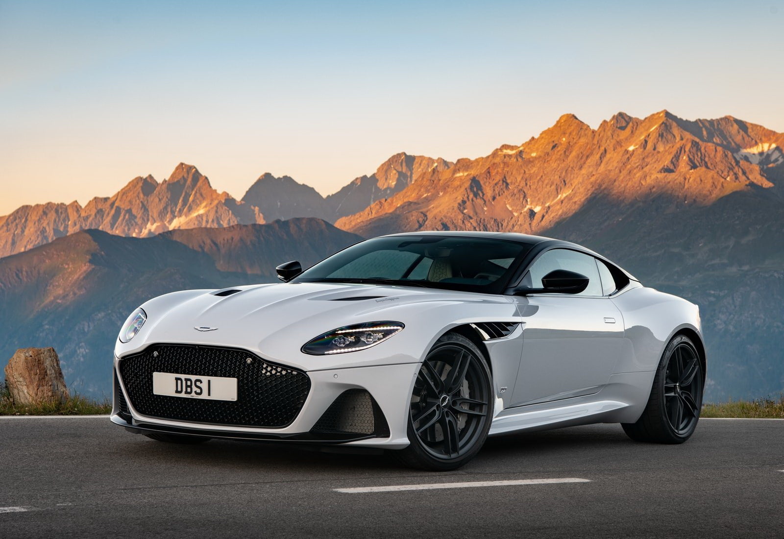 martin, nature, dbs, motor vehicle, mode of transportation, luxury, wealth, travel, land vehicle, transportation, 720P, sky, beauty in nature, road, sports car, HD Wallpaper