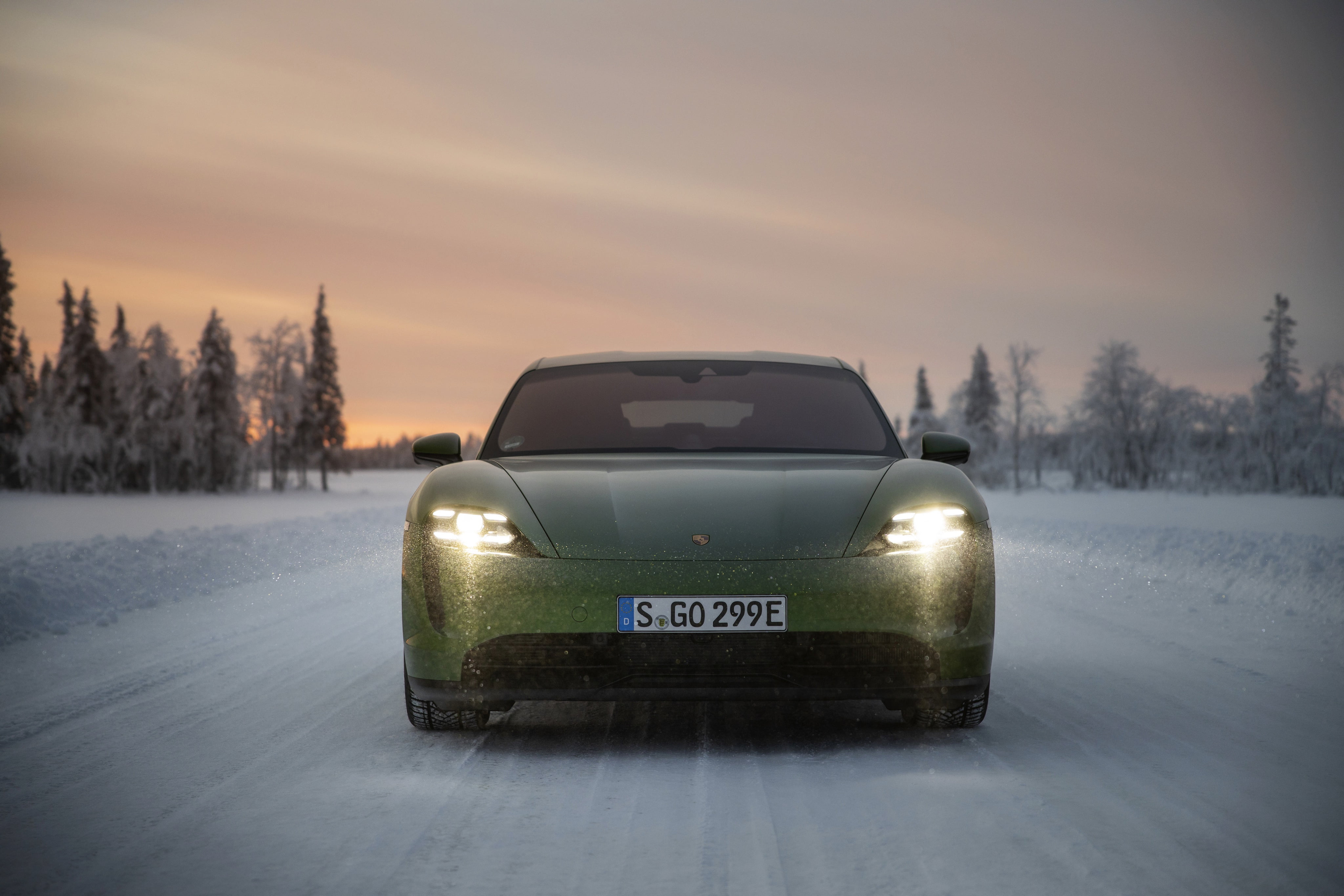 Porsche Taycan 4S, Car, Green Car, Winter, Sport Car, 4K, Porsche, Vehicle, Snow, HD Wallpaper