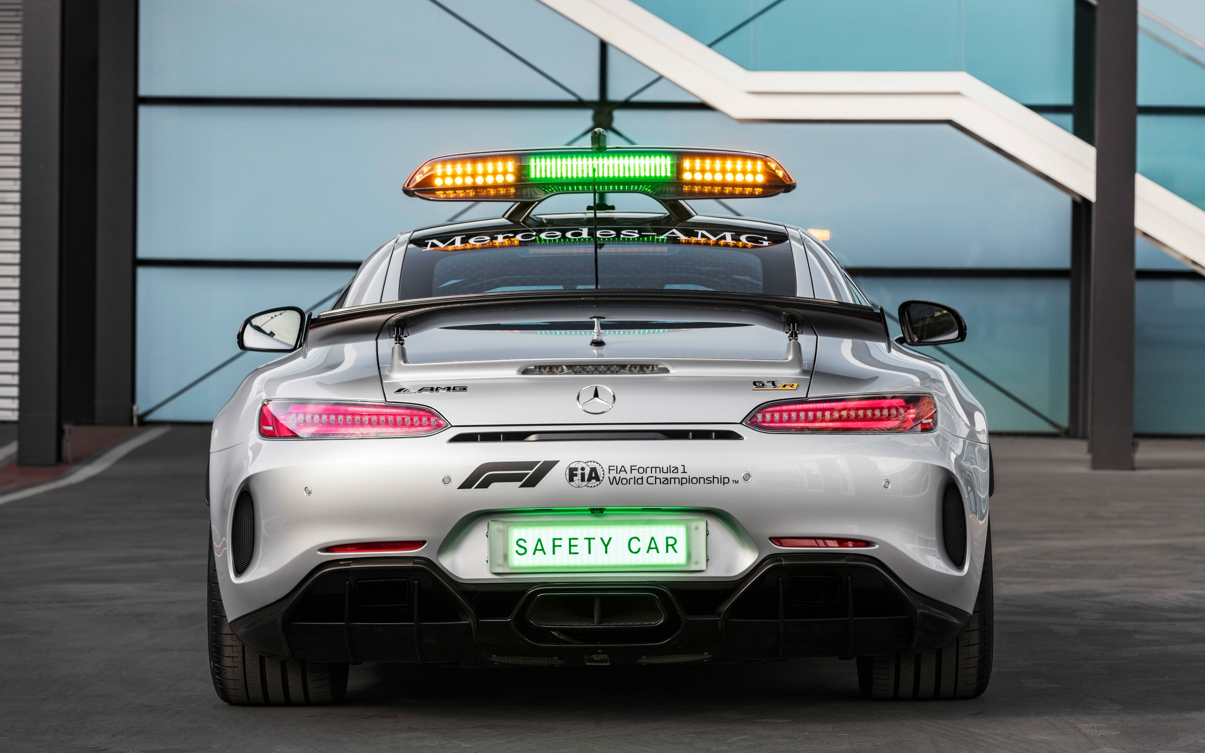 light, mode of transportation, fia, no people, 4K, lighting equipment, motor vehicle, transportation, communication, 2018, building exterior, formula, HD Wallpaper