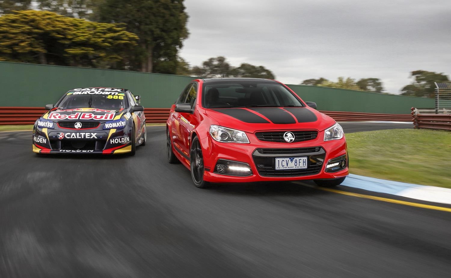 road, competition, tree, blurred motion, on the move, red, transportation, no people, mode of transportation, ss, edition, travel, craig, commodore, sports race, HD Wallpaper