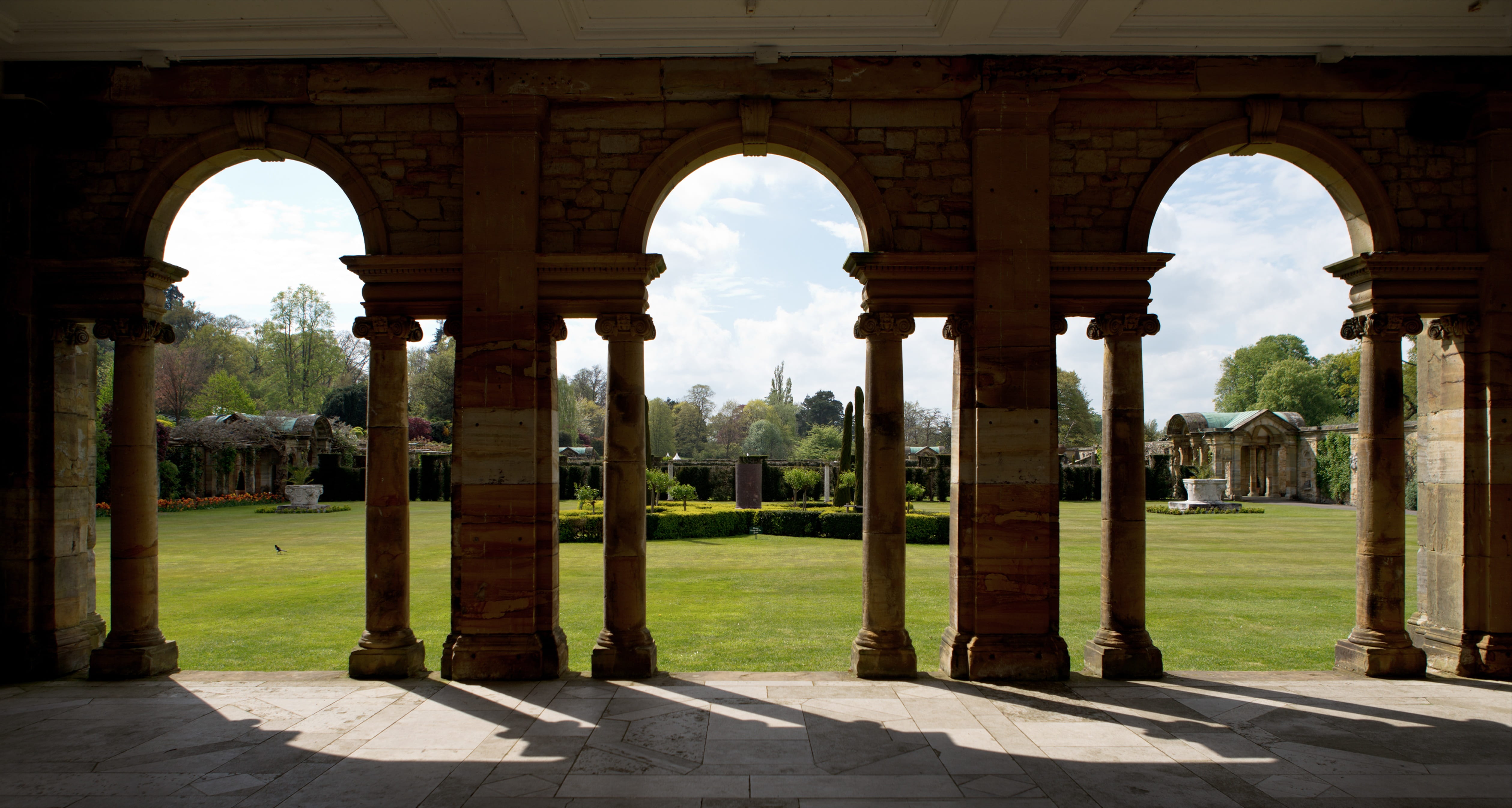 arch, outdoors, city, colonnade, the past, brown, building exterior, Hever Castle, courtyard, architectural, ancient, travel destinations, tourism, ancient civilization, HD Wallpaper