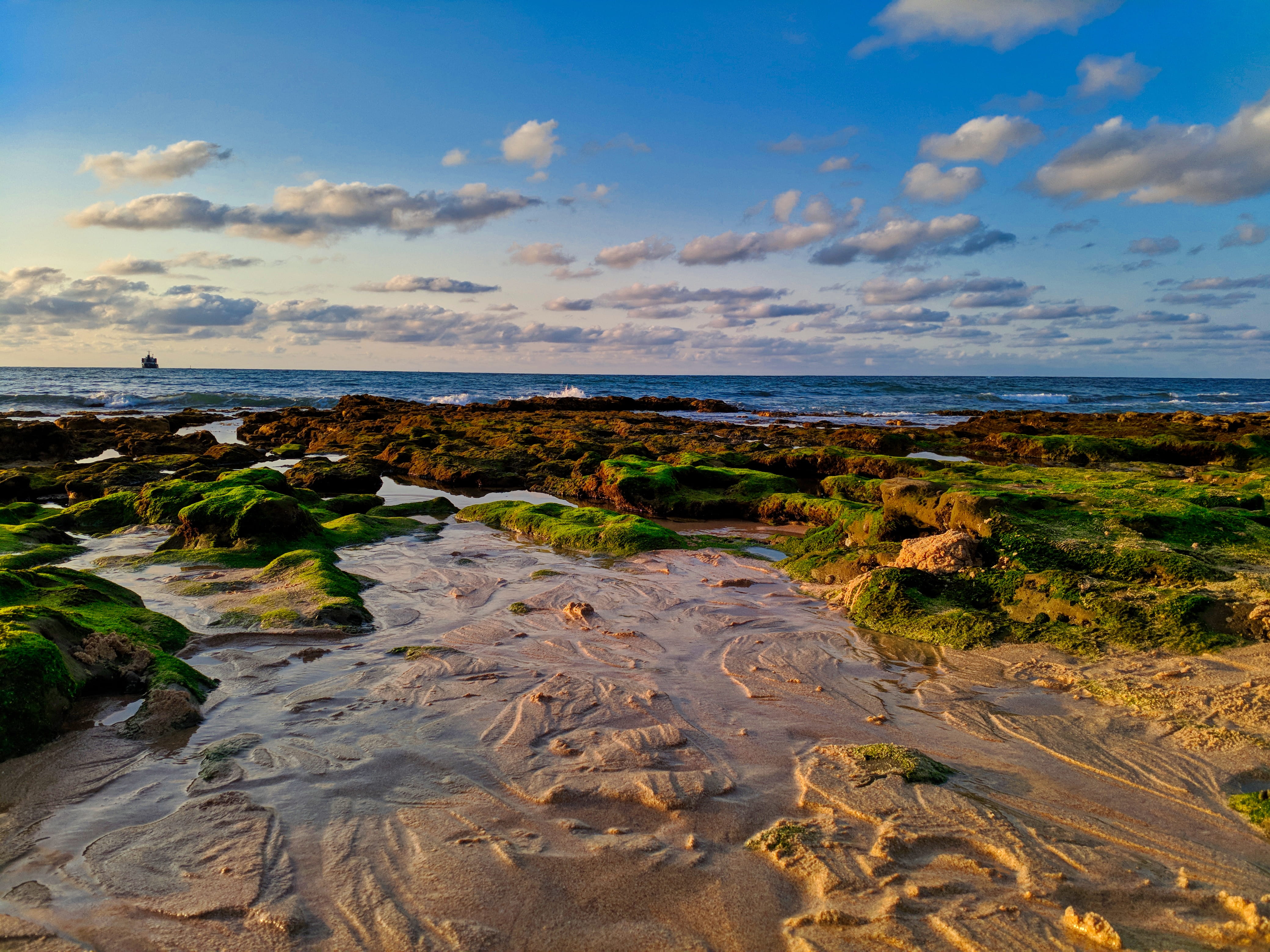cloud - sky, horizon, beauty in nature, 4K, sky, ocean, cloudy, beach, solid, outdoors, mohammédia, nokia, sea, tranquility, sand, rock - object, non-urban scene, HD Wallpaper