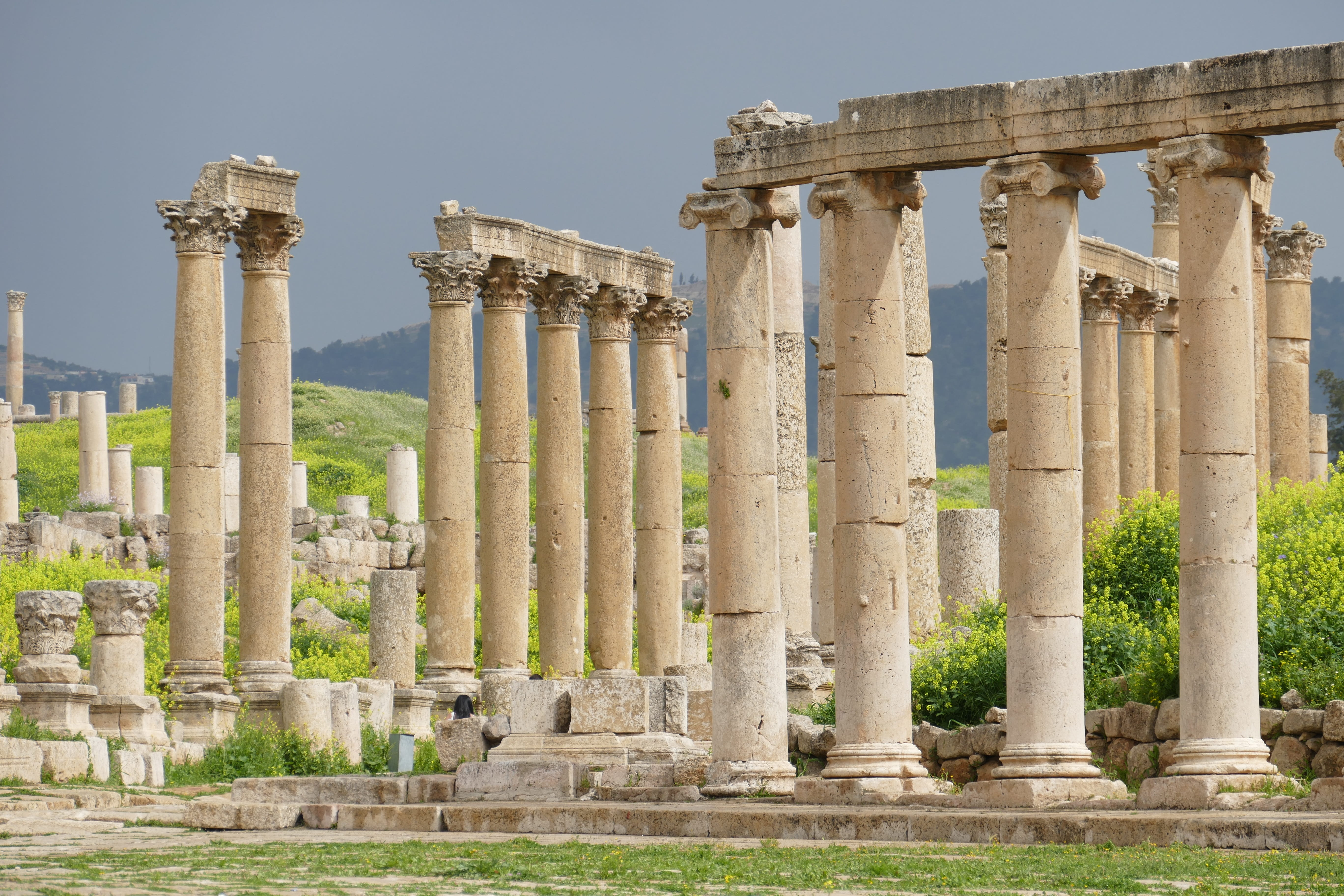 place of worship, deterioration, nature, sky, colonnade, pillar, architectural column, outdoors, jerash, day, ruin, the past, archaeology, bad condition, HD Wallpaper