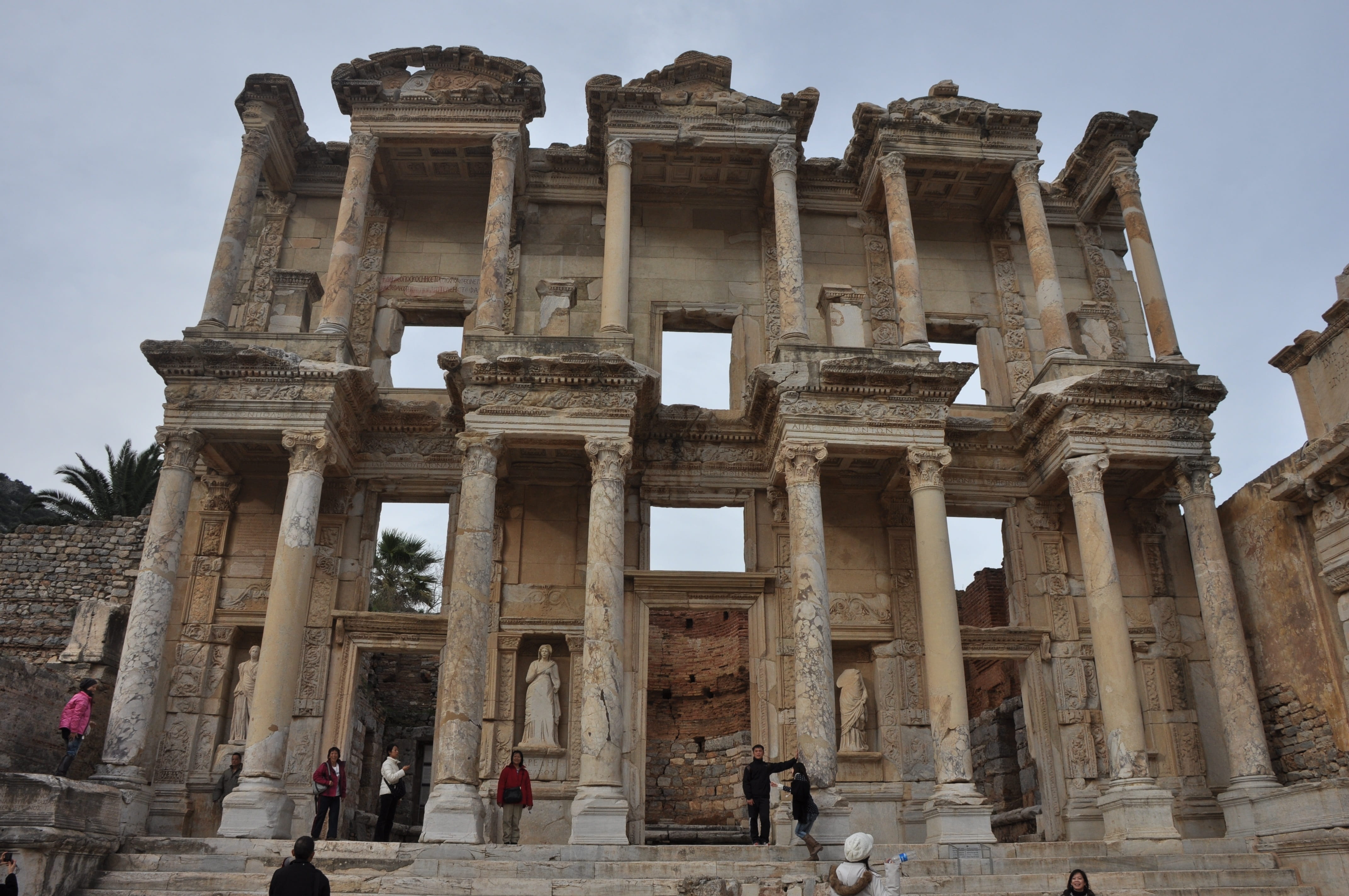old, efes, travel destinations, place of worship, ancient history, 4K, tourism, group of people, ancient civilization, outdoors, low angle view, built structure, HD Wallpaper