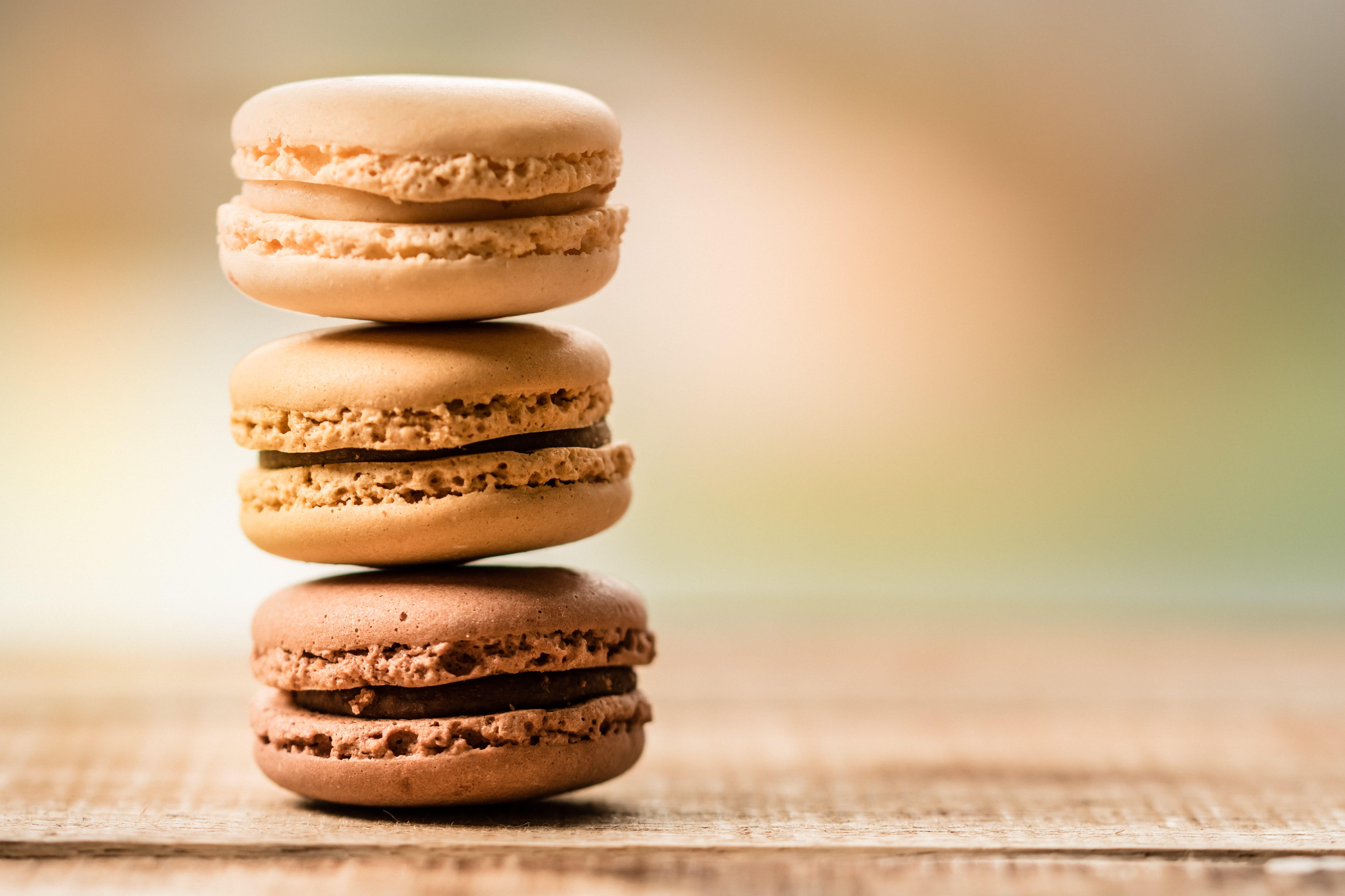 indulgence, focus on foreground, pastels, macarons, sweet food, dessert, medium group of objects, wood - material, freshness, stack, macaroon, close-up, HD Wallpaper