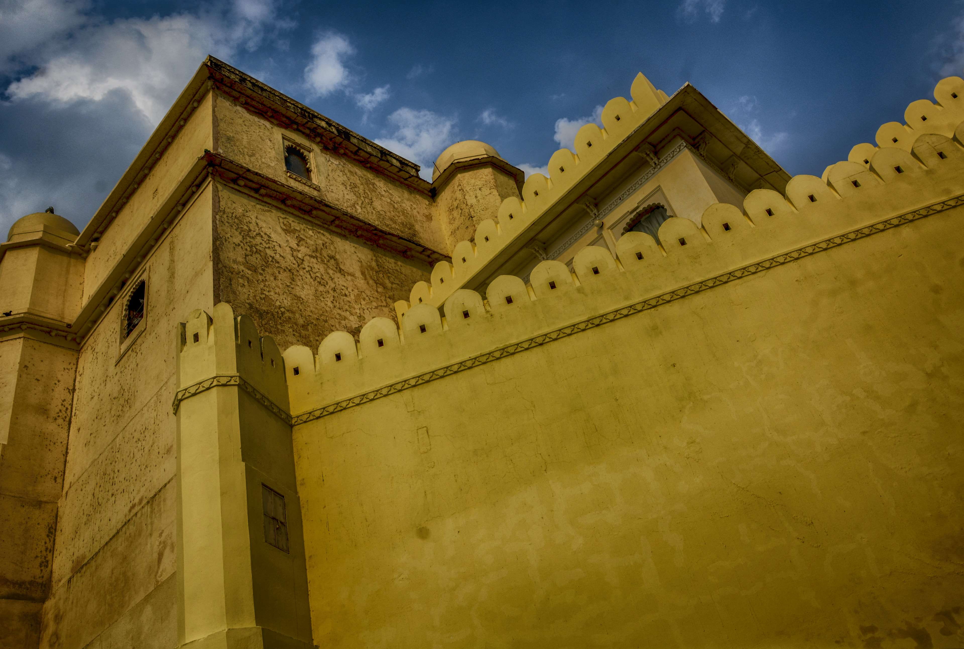 grandeur, religion, city palace, building, yellow, low angle view, outdoors, architecture, travel, the past, cloud - sky, place of worship, walls, built structure, HD Wallpaper