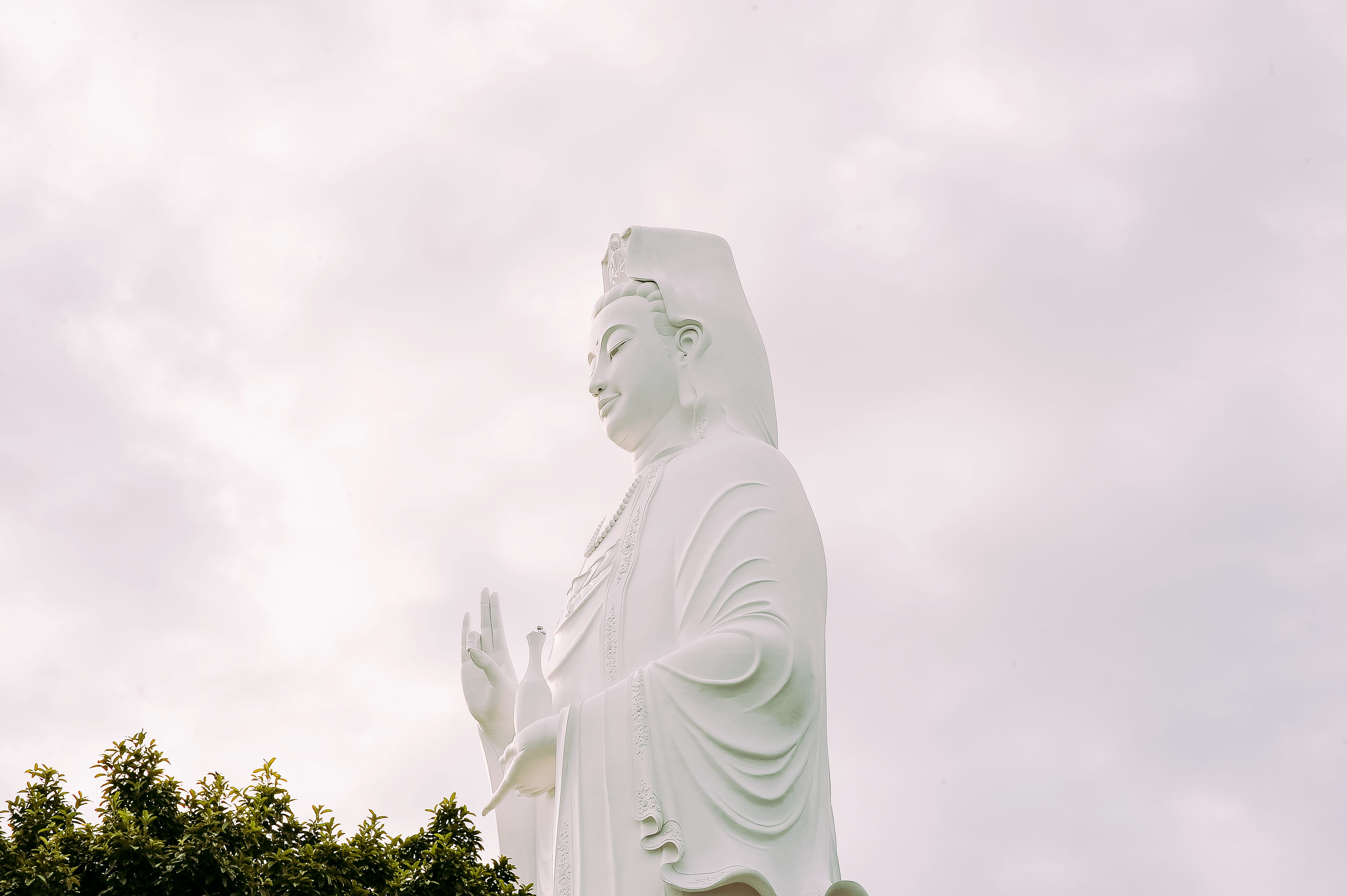 religion, no people, representation, worship, buddha, belief, symbol, male likeness, spirituality, low angle view, low angle photography, sculpture, art and craft, HD Wallpaper