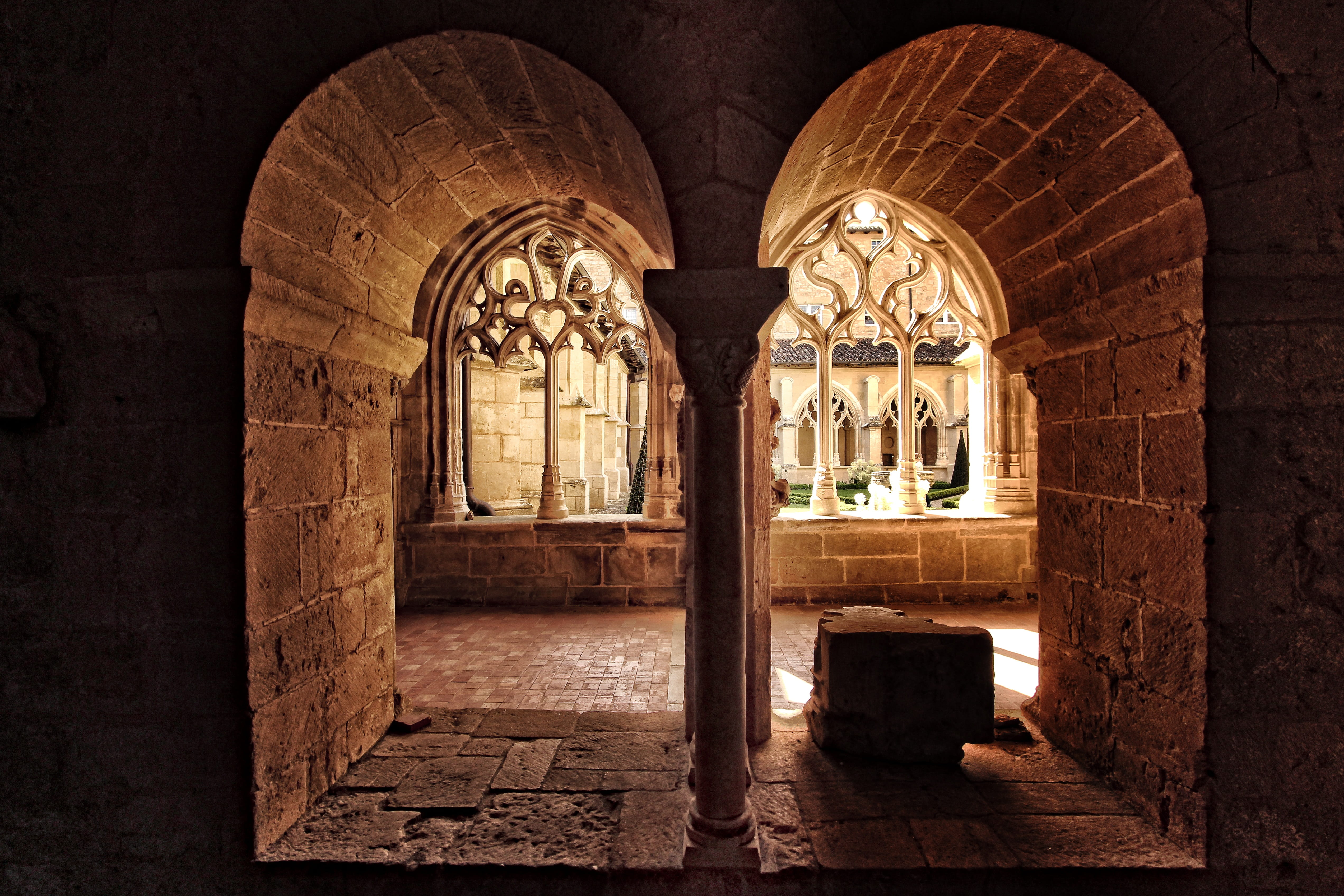 arched, france, ancient, stones, belief, abbey of cadouin, indoors, architecture, spirituality, columns, arch, courtyard, ornate, arcade, built structure, HD Wallpaper
