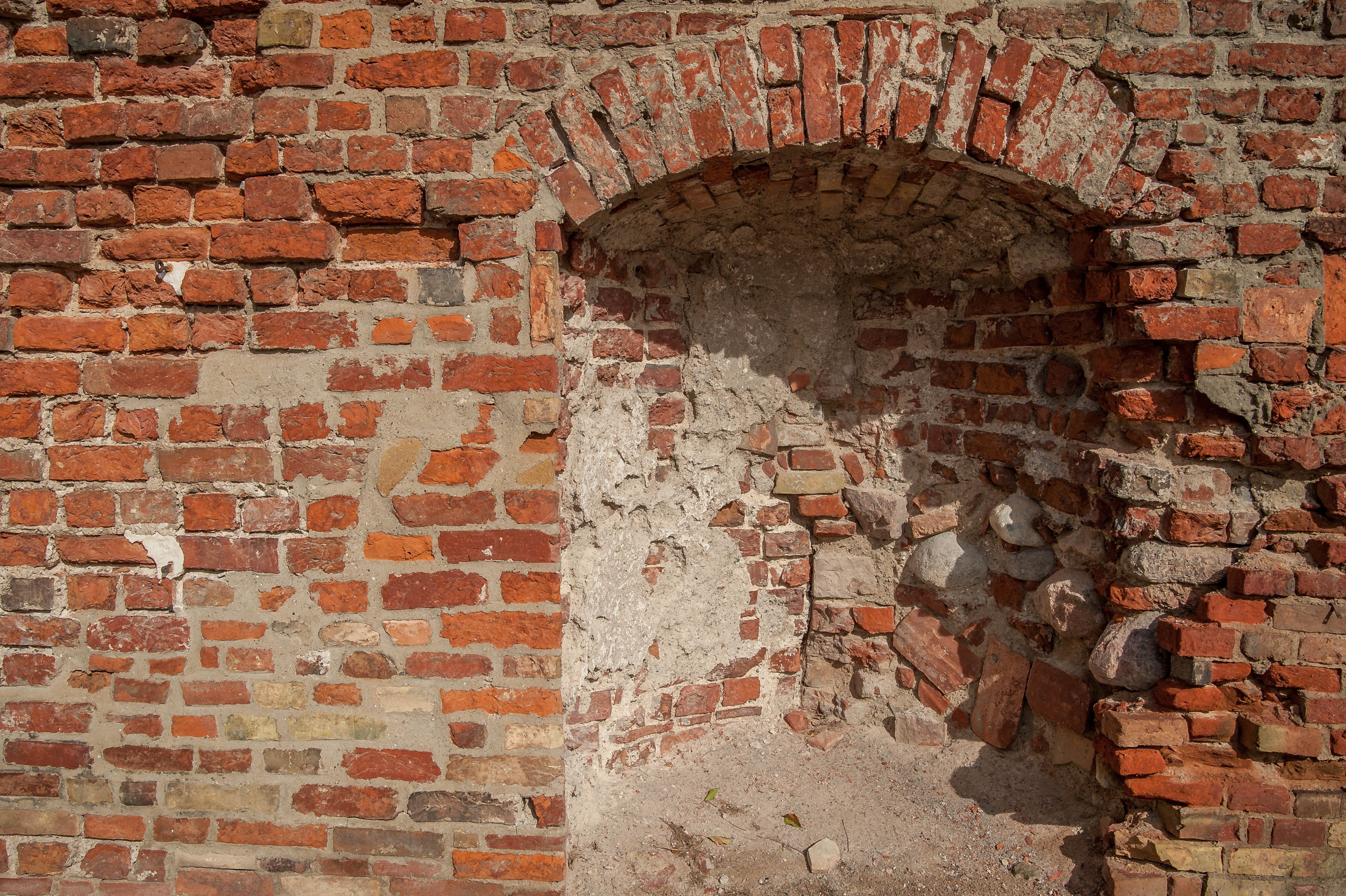 stone wall, decline, building exterior, wall - building feature, deterioration, weathered, outdoors, abandoned, the past, wall, damaged, 4K, pattern, built structure, HD Wallpaper