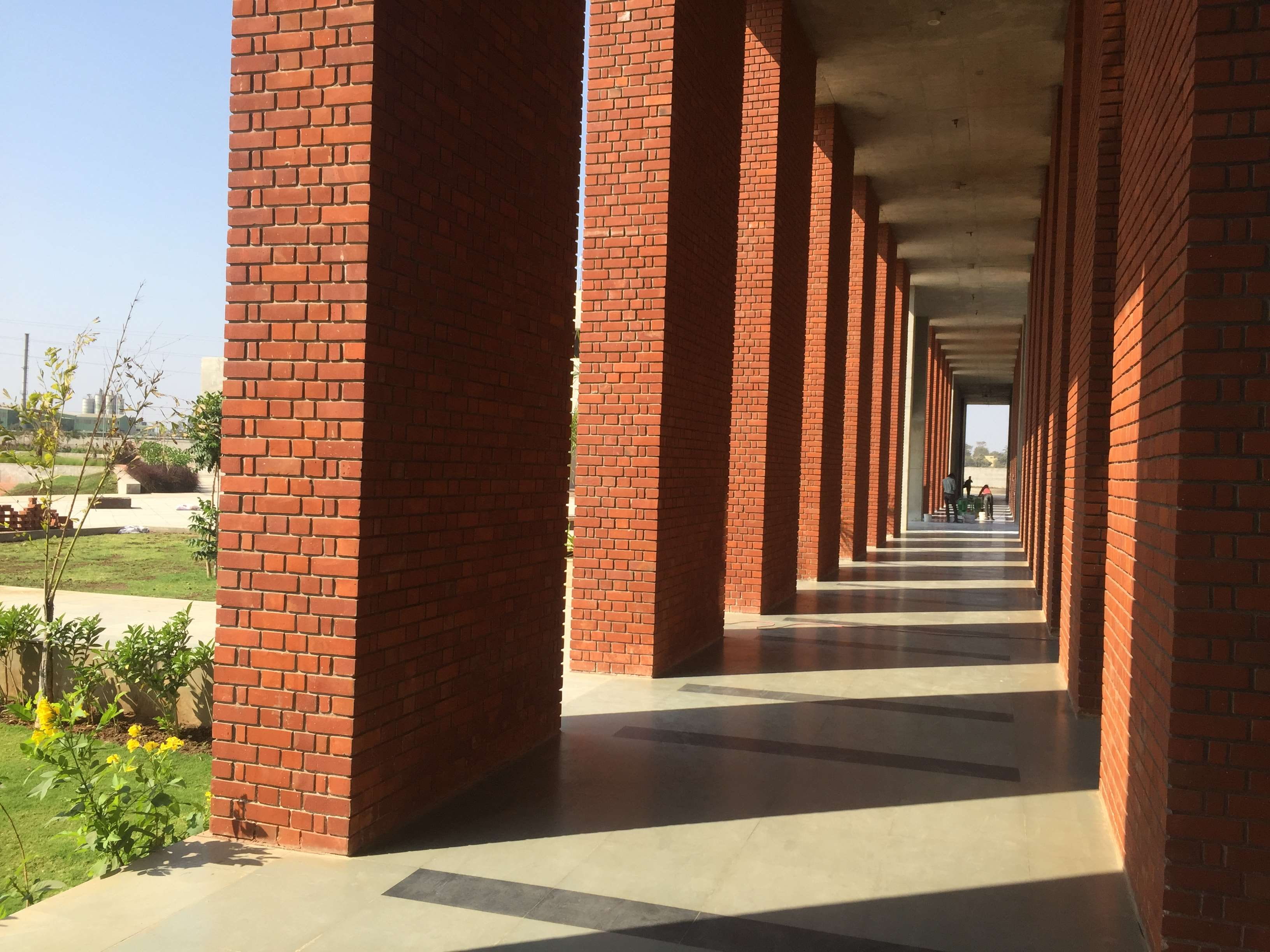 building exterior, corridor, college, arcade, university, light and shadow, brick, angle, education, red bricks, wall - building feature, direction, footpath, HD Wallpaper