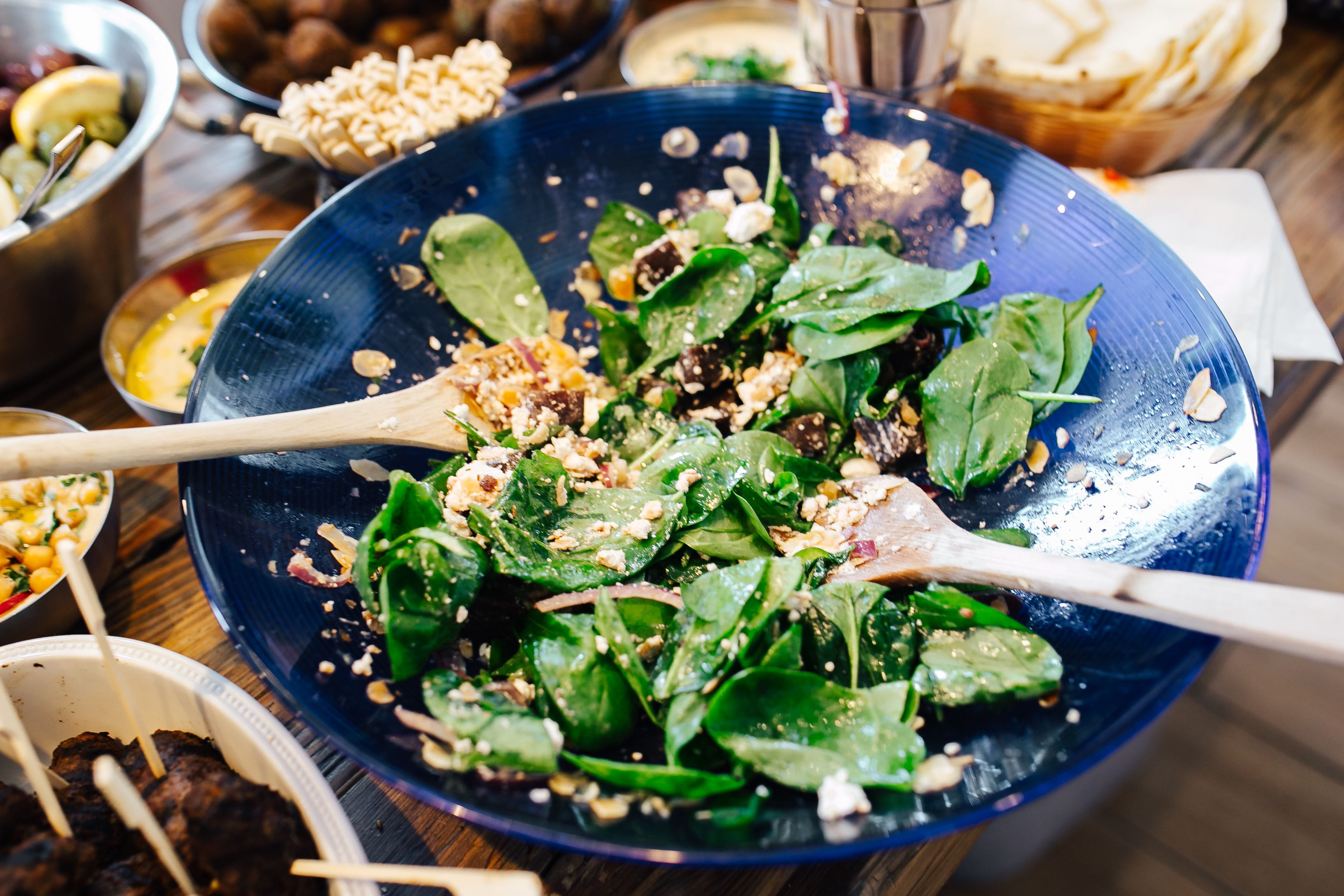 middle, dinner, green color, close-up, food, freshness, herb, meal, plate, table, salad, kitchen utensil, high angle view, lamb, vegetable, crockery, healthy eating, HD Wallpaper