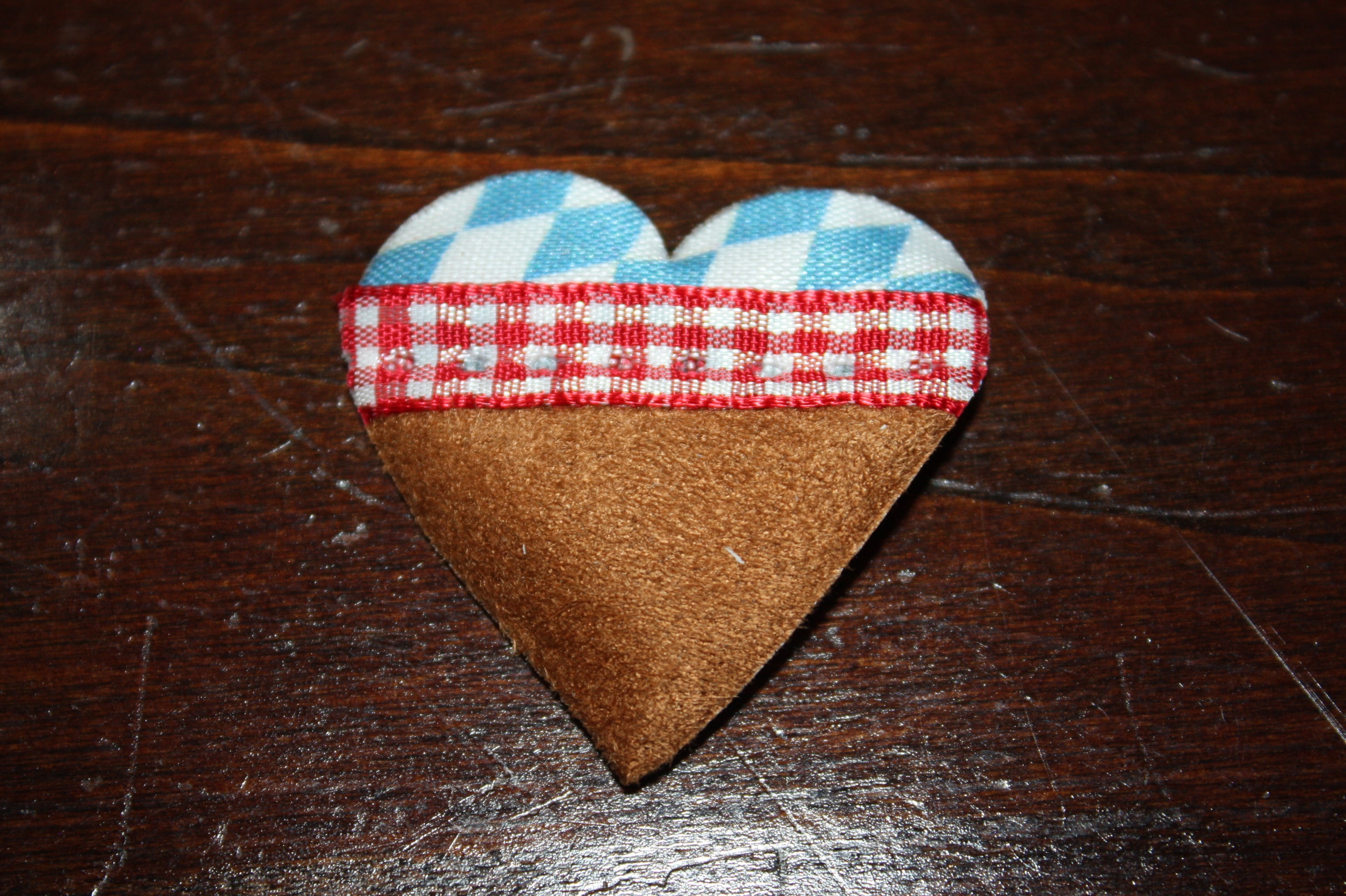 table, sweet food, indoors, baked, food, sweet, deco, oktoberfest, emotion, wood - material, love, snack, single object, still life, background, positive emotion, HD Wallpaper
