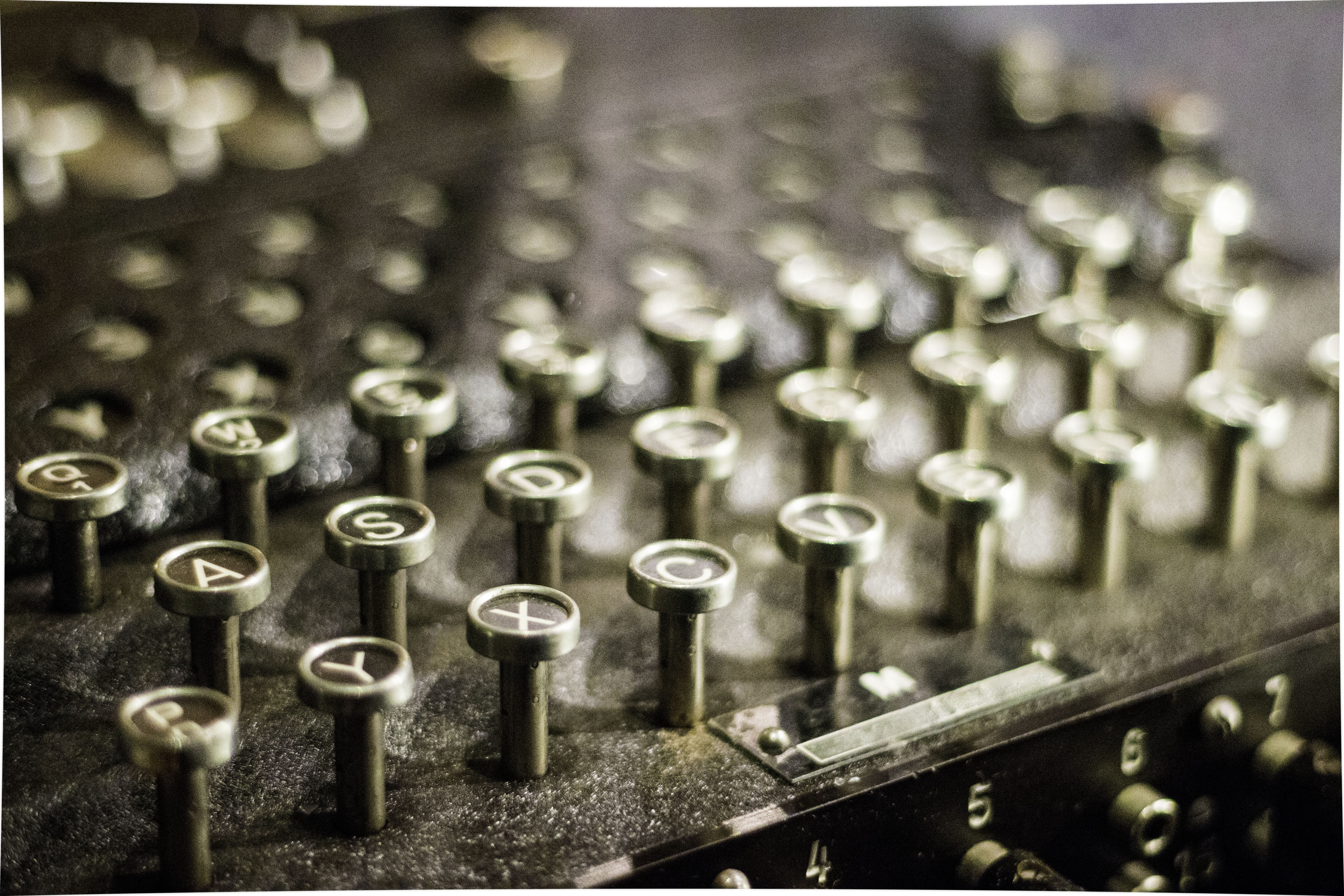 world war ii, decoder, united kingdom, spys, obsolete, technology, display, cryptology, london, still life, museum, machine part, 5K, focus on foreground, HD Wallpaper
