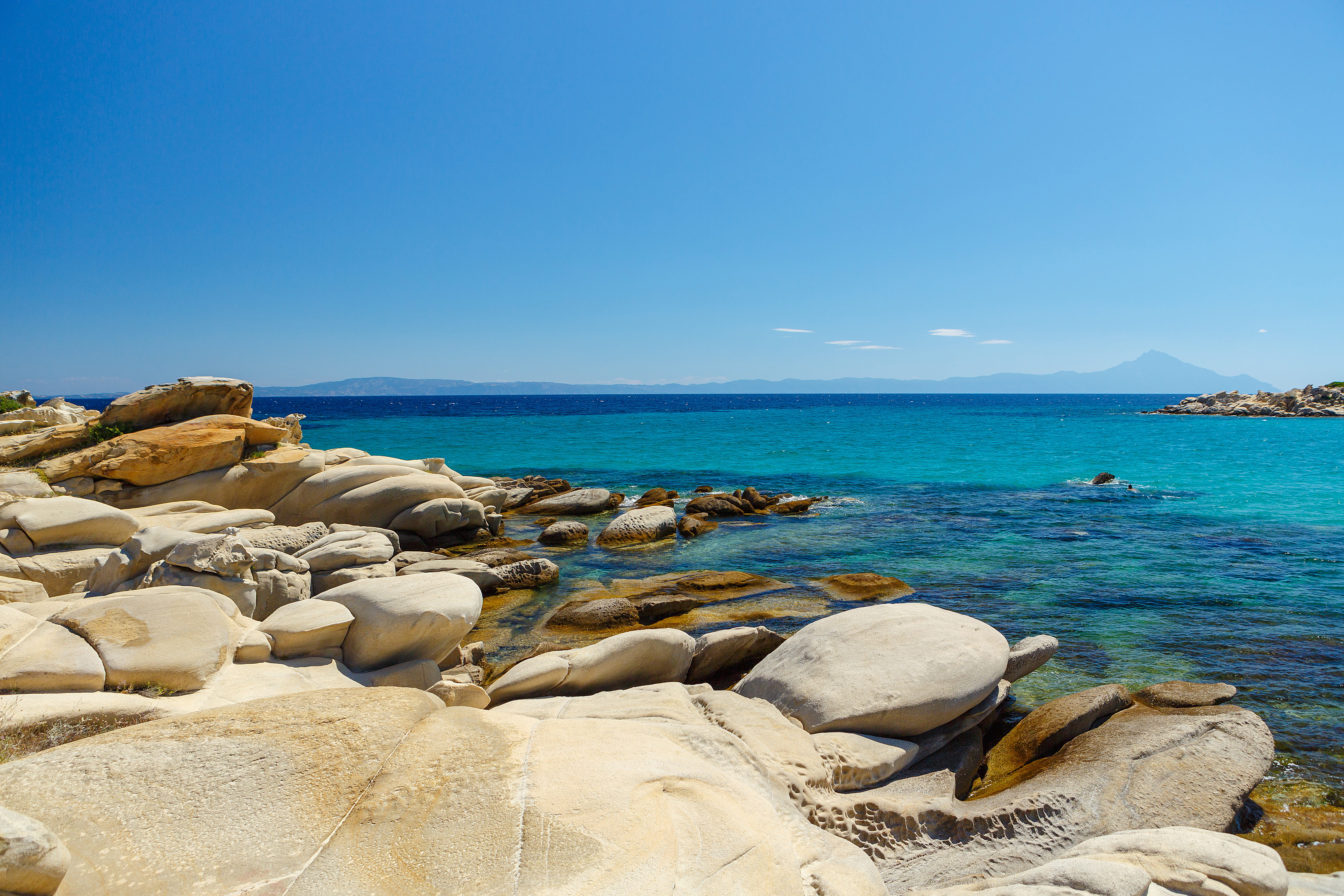 idyllic, horizon over water, tranquility, day, beauty in nature, sithonia, tranquil scene, rocky coastline, groyne, nature, outdoors, beach, land, HD Wallpaper
