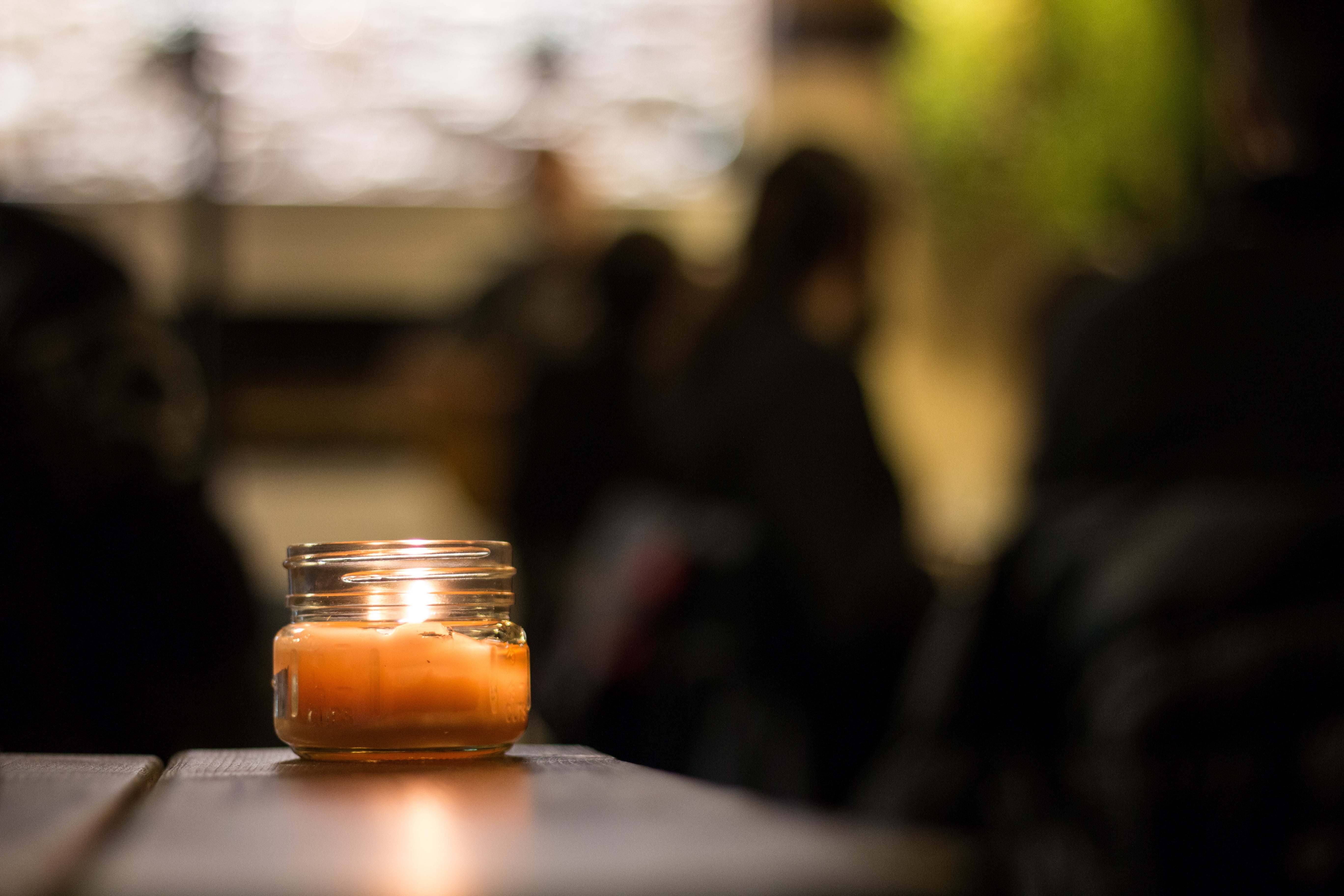 glass - material, table, men, outdoors, sitting, close-up, food and drink, restaurant, drink, nature, spirituality, business, praying, 5K, alcohol, wax, HD Wallpaper