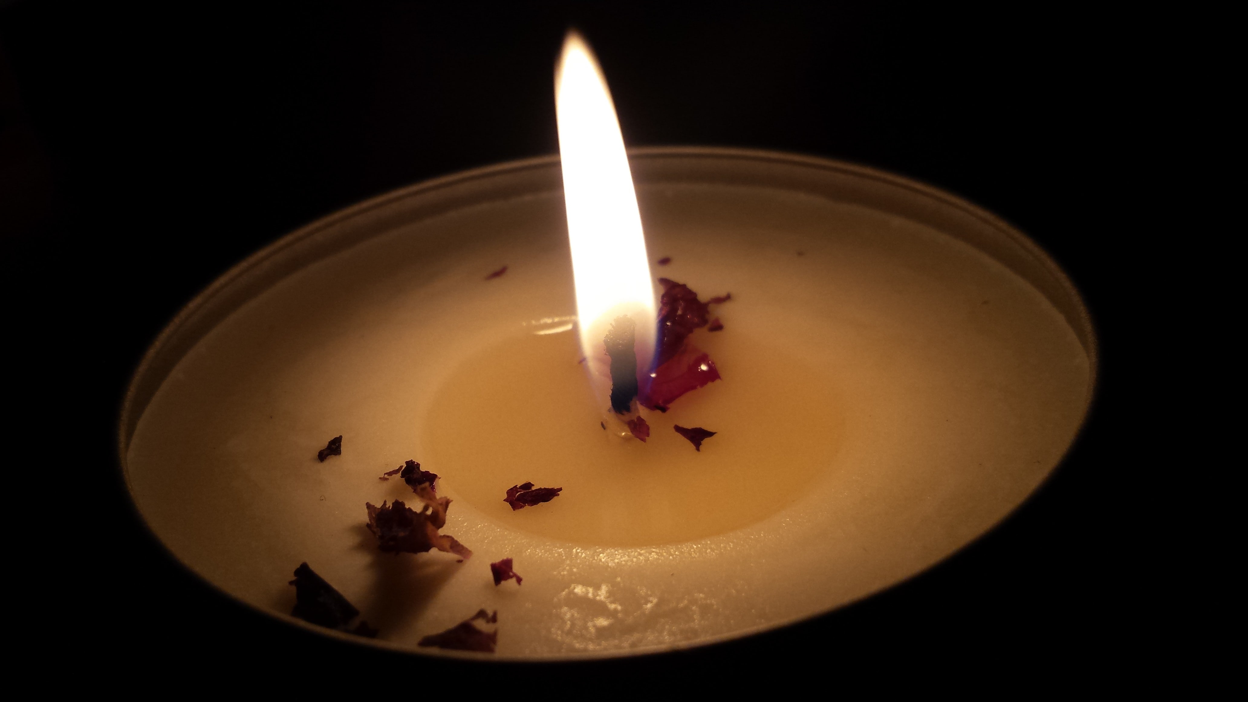 fire - natural phenomenon, no people, flower petals, nature, fire, lighting equipment, close-up, glowing, relaxation, flame, warm, dark, wax, heat - temperature, HD Wallpaper