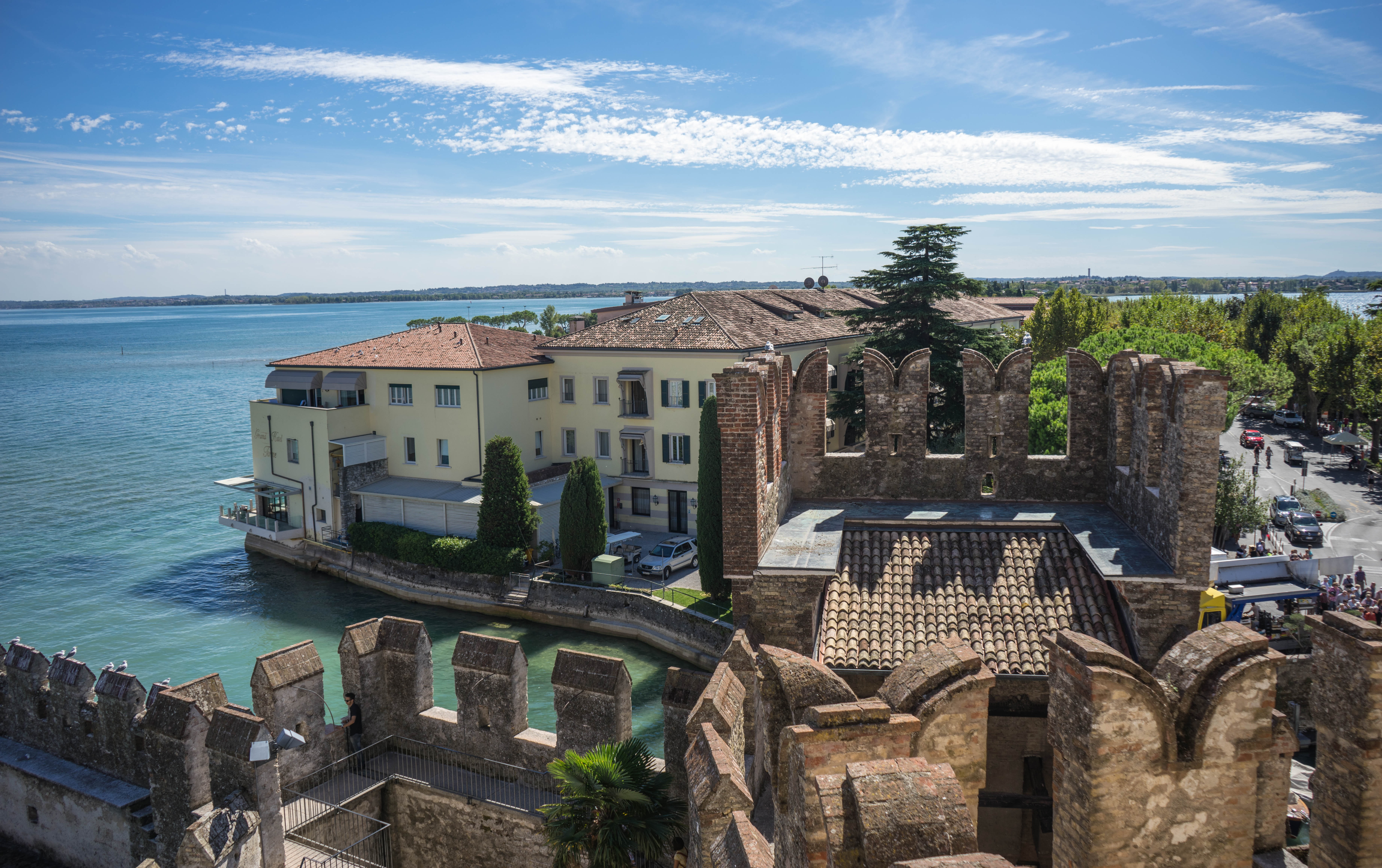 city, travel, lake garda, high angle view, the past, sky, cityscape, famous Place, exterior, tourism, 5K, view, scene, medieval, built structure, italy, HD Wallpaper