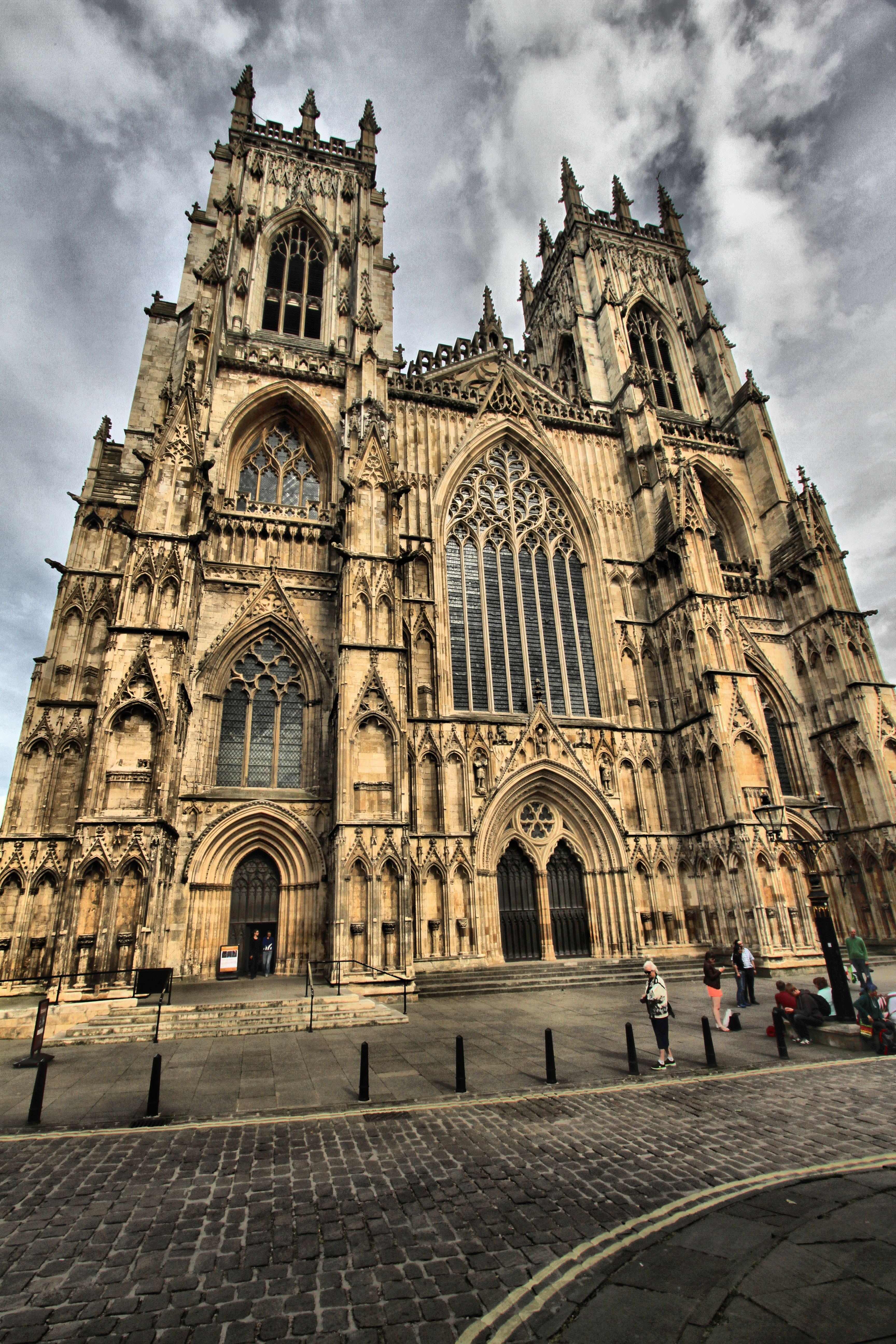 travel, cloud - sky, outdoors, minster, tourism, tower, architecture, building exterior, spirituality, england, place of worship, city, christian, sky, Phone HD Wallpaper