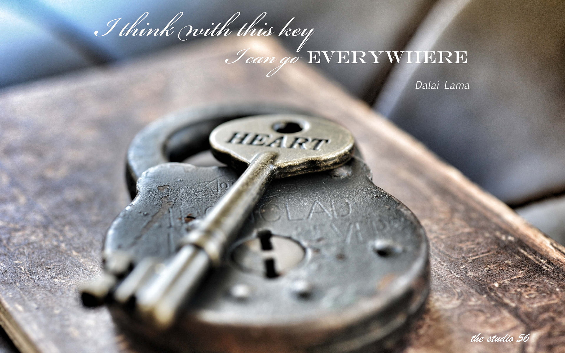 mood, western script, lock, text, number, selective focus, 1080P, bokeh, Inspiration, tool, still life, heart, close-up, metal, technology, communication, HD Wallpaper
