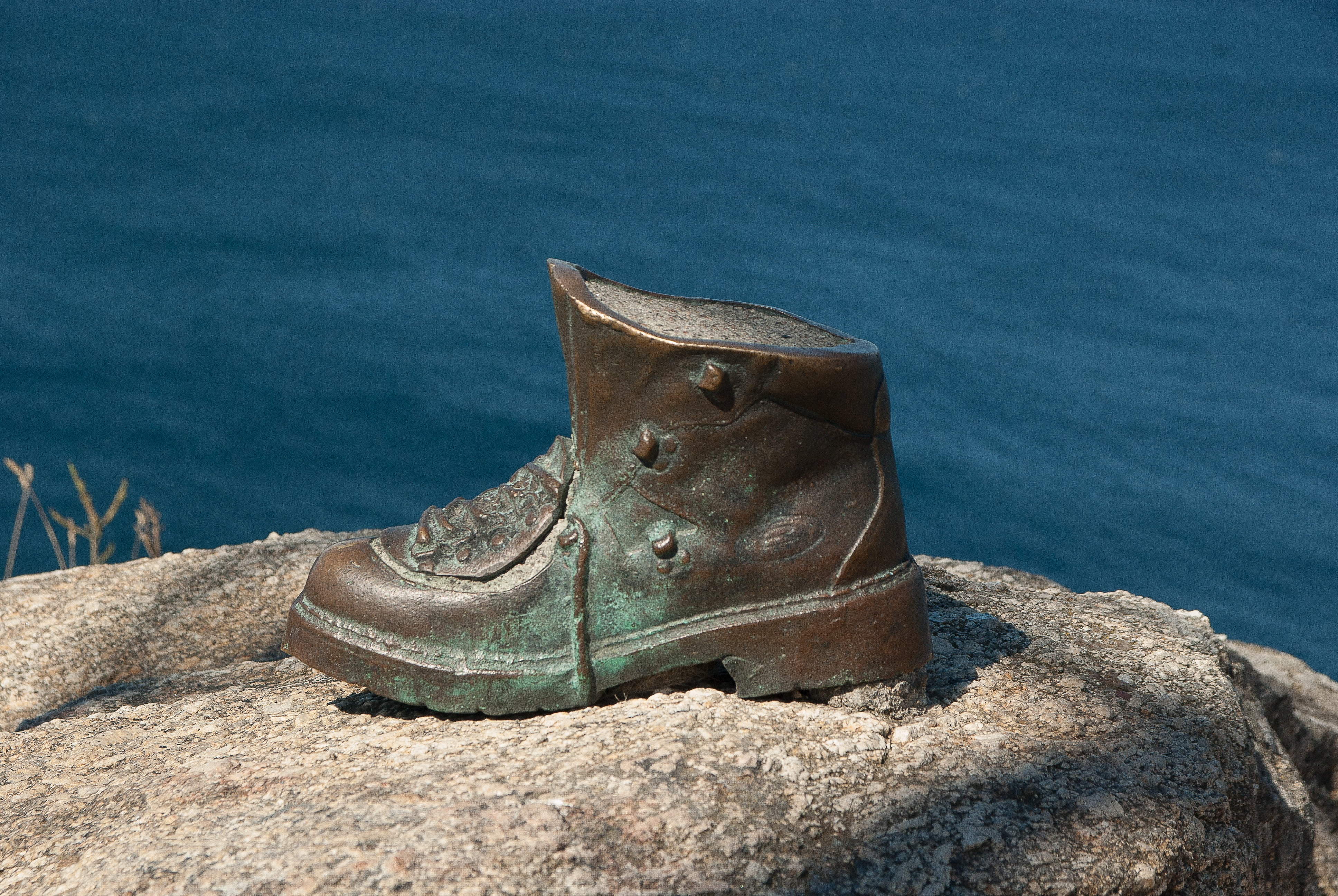 abandoned, transportation, 4K, brown, high angle view, boots, day, nature, water, blue, sea, santiago de compostela, no people, cape finisterre, beauty in nature, HD Wallpaper