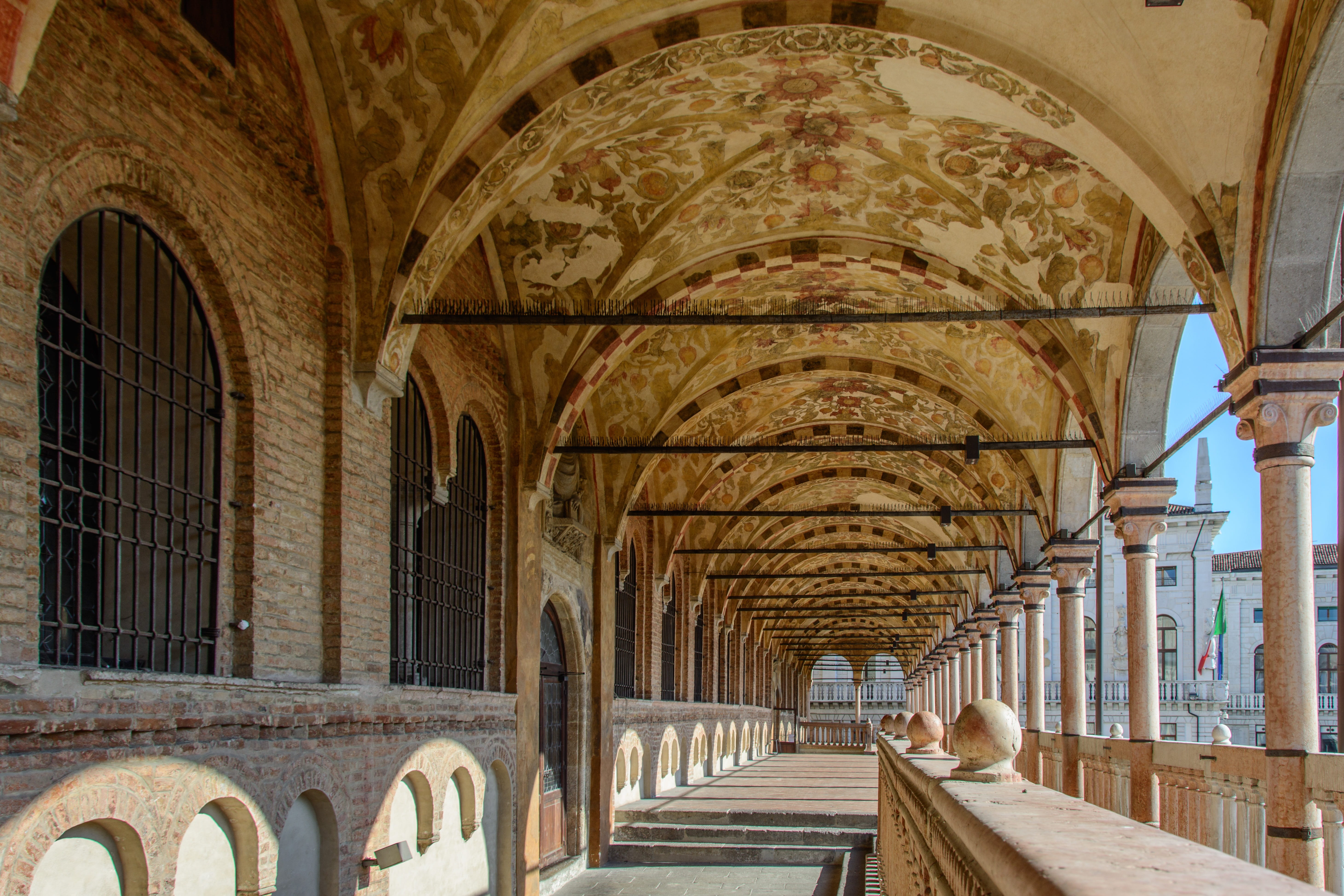spirituality, church, inside, architecture, Arcades, hallway, arch, italy, padua, 5K, built Structure, day, direction, building, place of worship, palazzo della ragione, HD Wallpaper