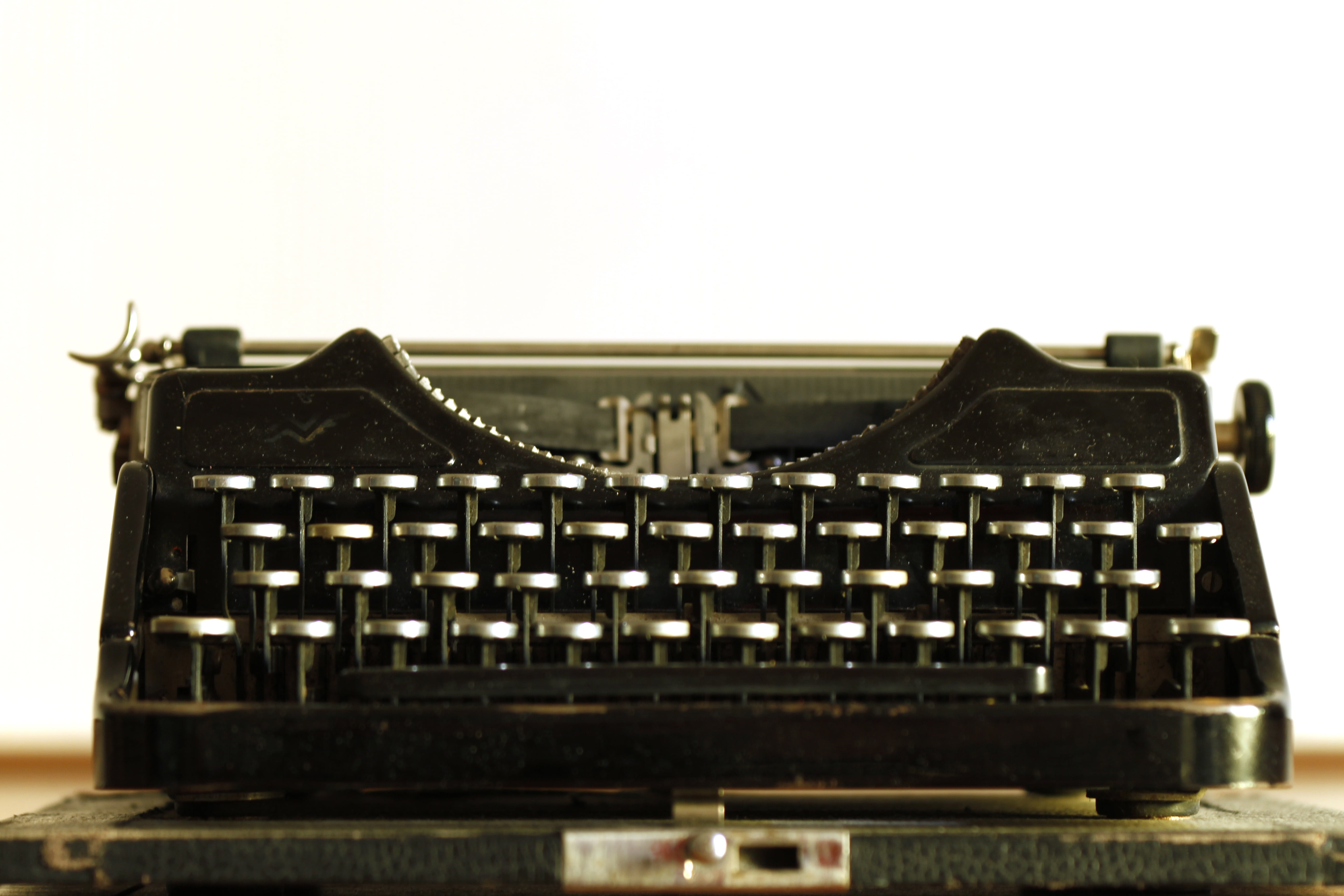 secretary, vintage, letter, retro Styled, inspiration, black, old-fashioned, technology, grunge, equipment, machine, dirty, retro, close-up, author, obsolete, HD Wallpaper