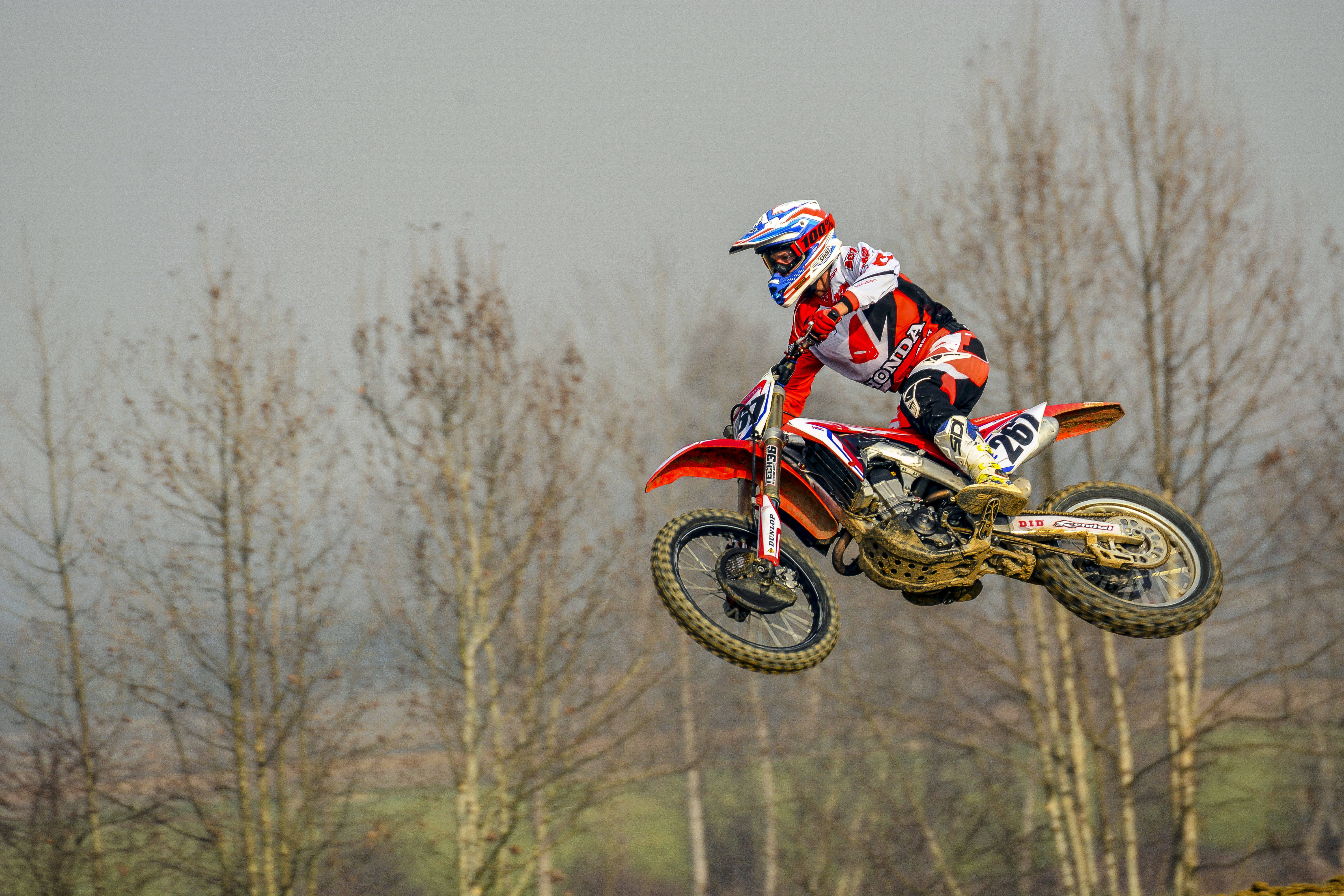 skill, dirt bike, headwear, speed, crash helmet, nature, adventure, rider, outdoors, competition, motocross, 5K, stunt, motorcycle, cross, protective sportswear, HD Wallpaper