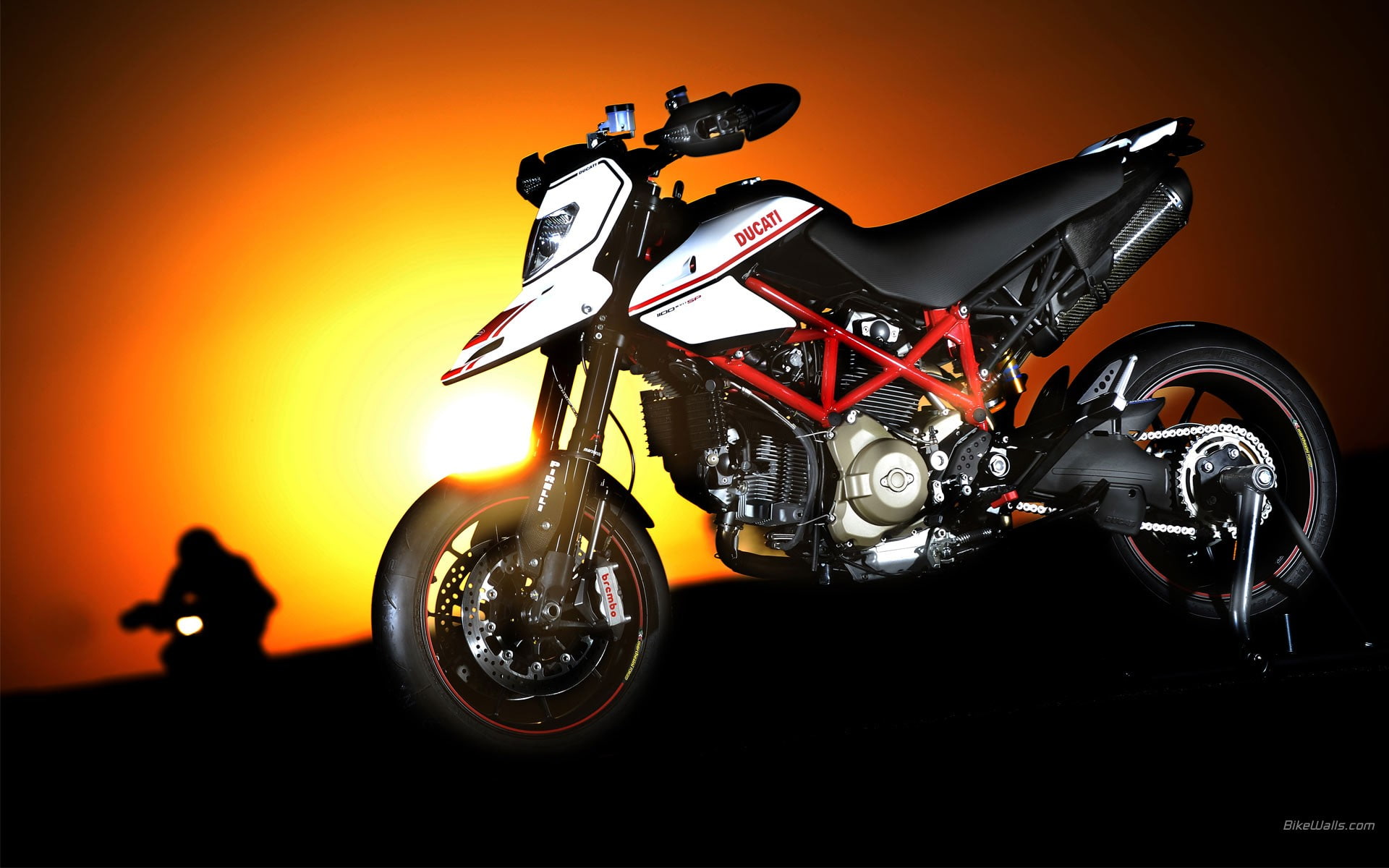 1080P, sports race, riding, no people, hypermotard, stationary, motorsport, land vehicle, wheel, transportation, outdoors, orange color, mode of transportation, HD Wallpaper