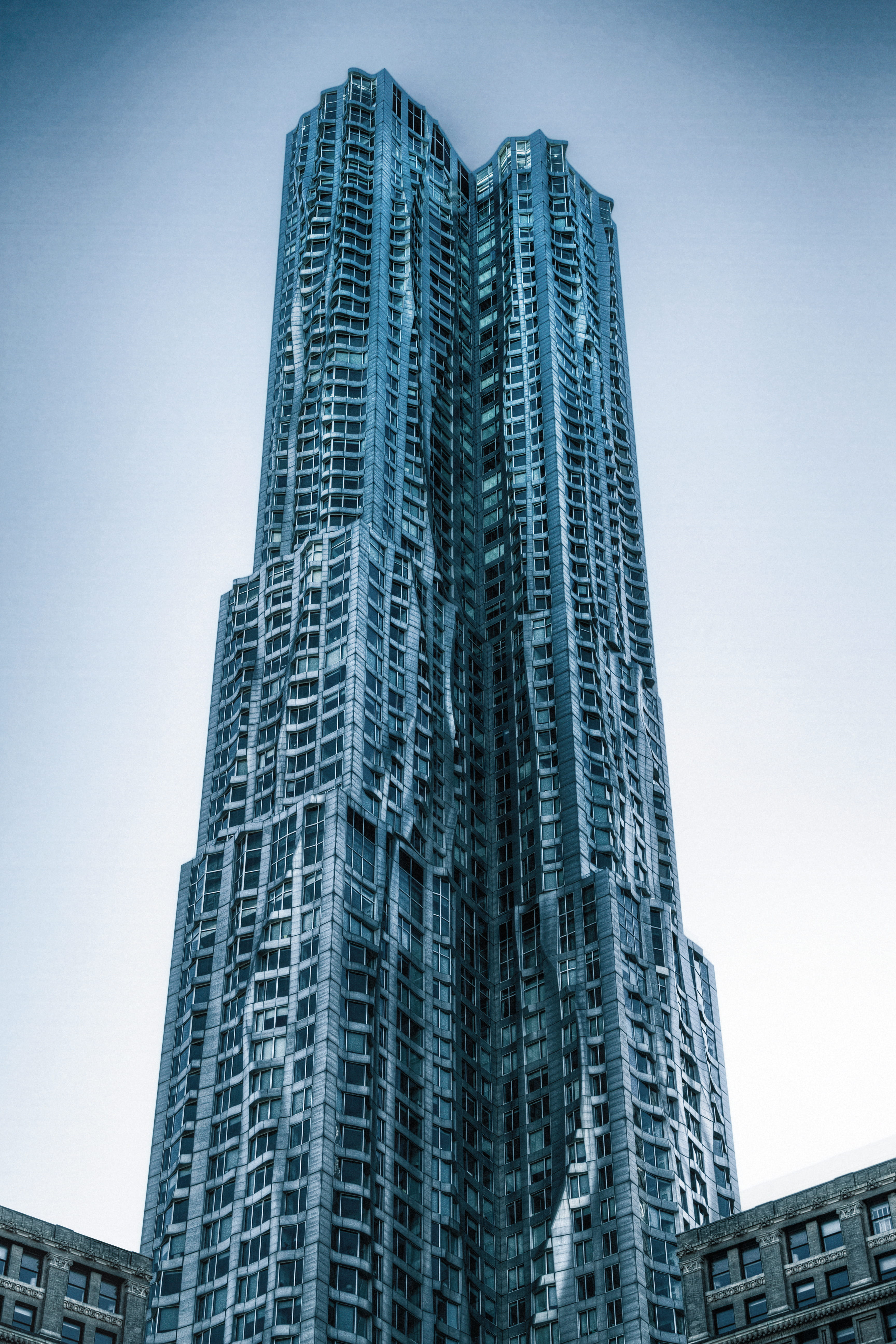 tall - high, outdoors, town, office, city, residential district, urban, office building, frank gehry, hdr photography, office building exterior, low angle view, Phone HD Wallpaper