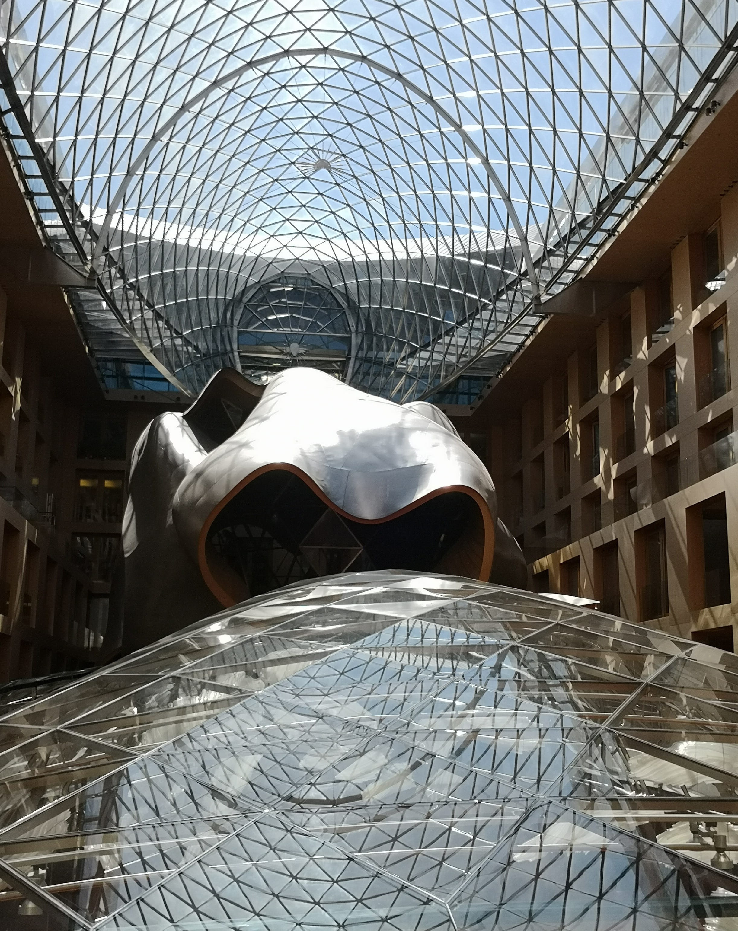 sunlight, impressive, metal, vertebrate, reflection, building exterior, ceiling, animal themes, paris burst, creativity, paris, pattern, sculpture, outdoors, Phone HD Wallpaper