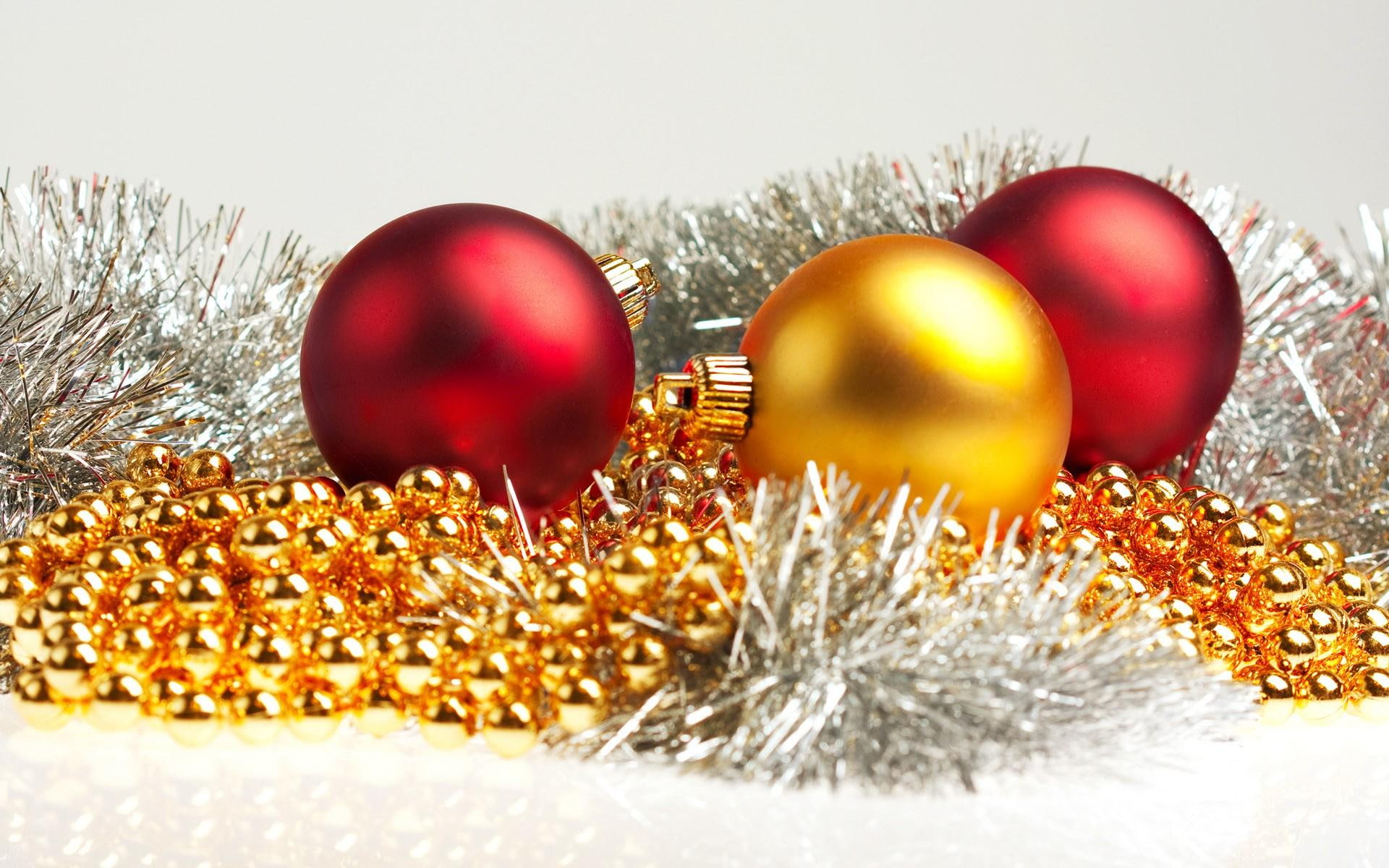 christmas, golden, holidays, tinsel, yellow, balls, almost, 1080P, silver, HD Wallpaper
