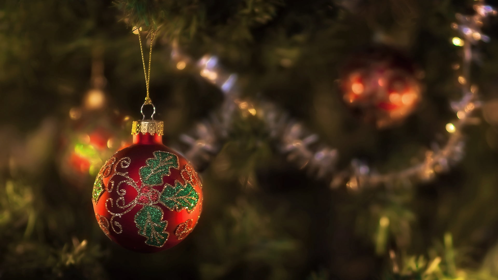 hanging, christmas Tree, tinsel, holiday, backgrounds, night, christmas Decoration, vibrant Color, bright, ornate, event, 1080P, winter, outdoors, season, HD Wallpaper