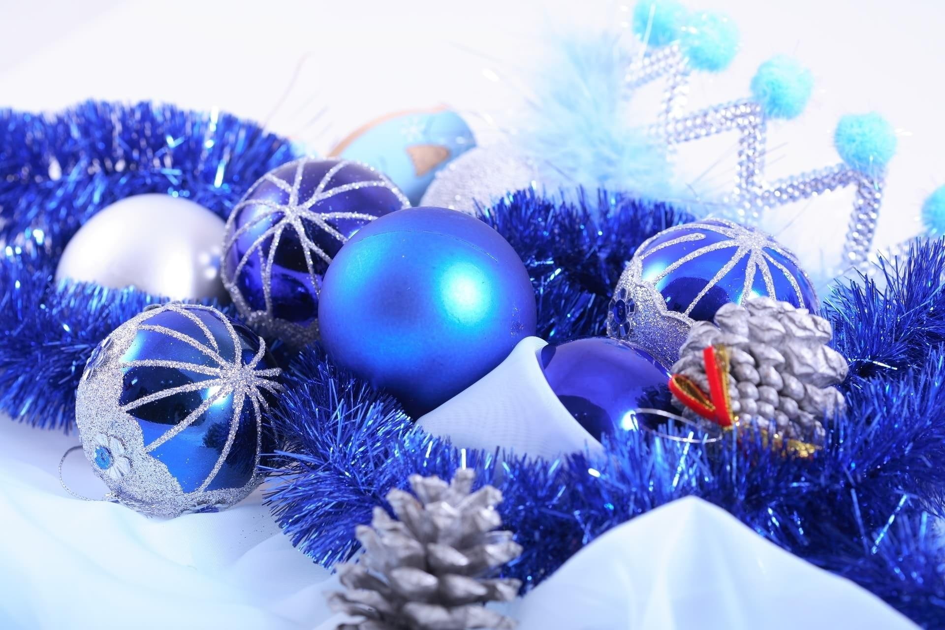 christmas, cones, dark blue, tinsel, year, 1080P, blue, new year, new, garlands, dark, HD Wallpaper