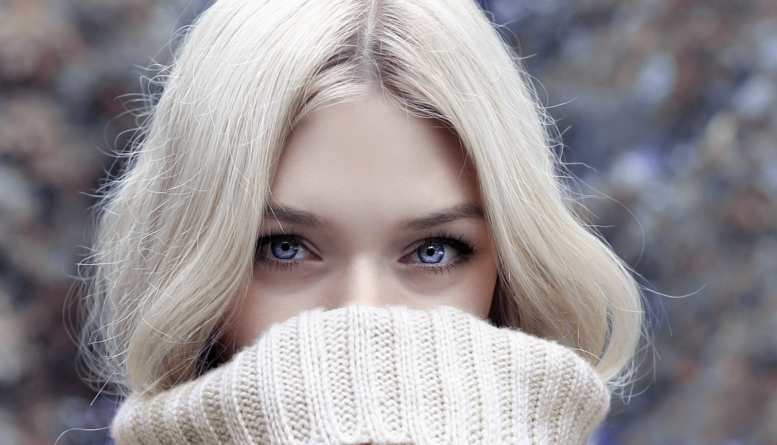 wool, cold, face, look, winter, blond, woman, hair, warmly, beauty, sweater, pretty, portrait, model, looking, fun, fashion, 2K, girl, fall, eye, cute, HD Wallpaper