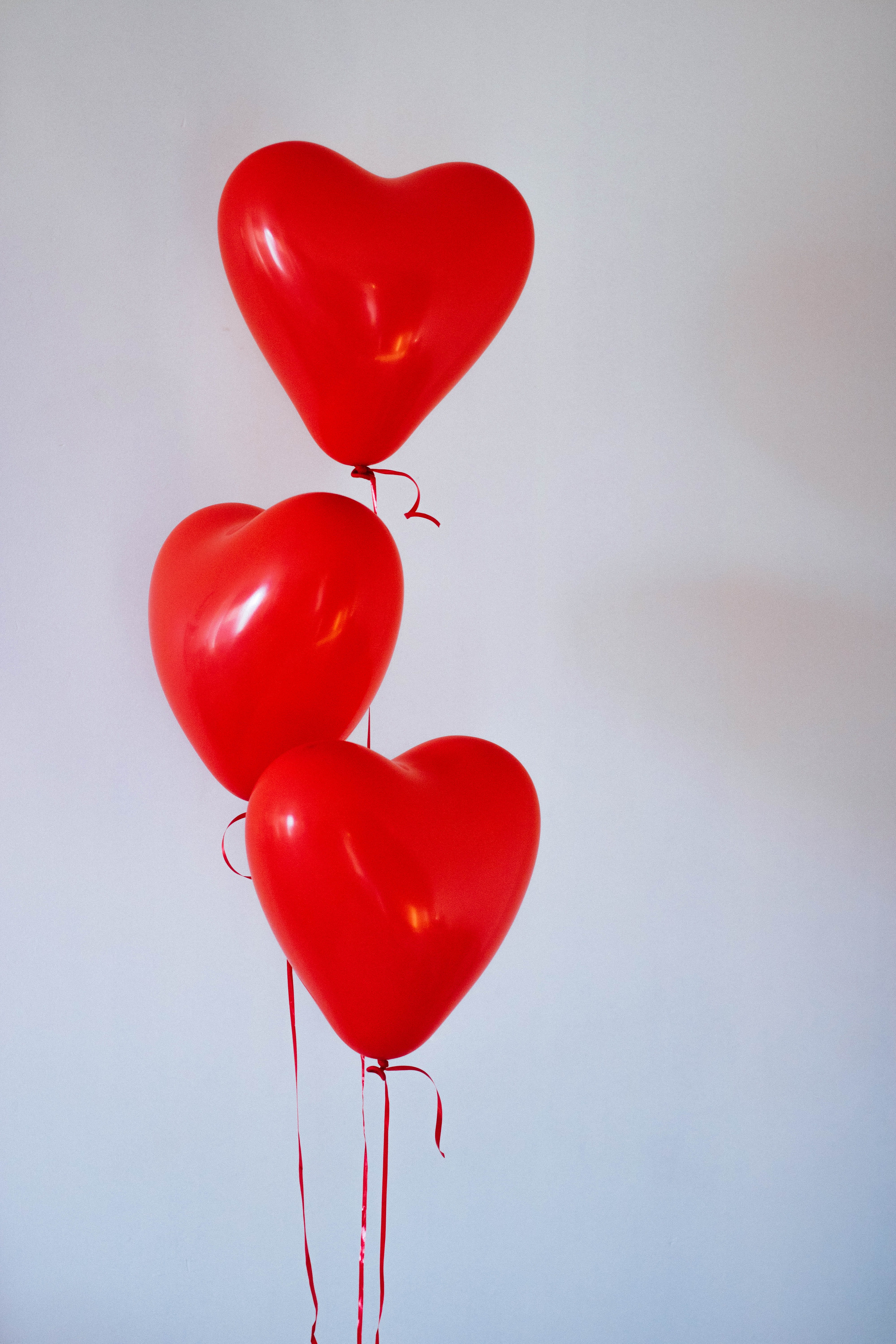 room, indoors, shape, white background, still life, emotion, red, color, three, mid-air, romance, valentines day - holiday, art, design, shining, romantic, Phone HD Wallpaper