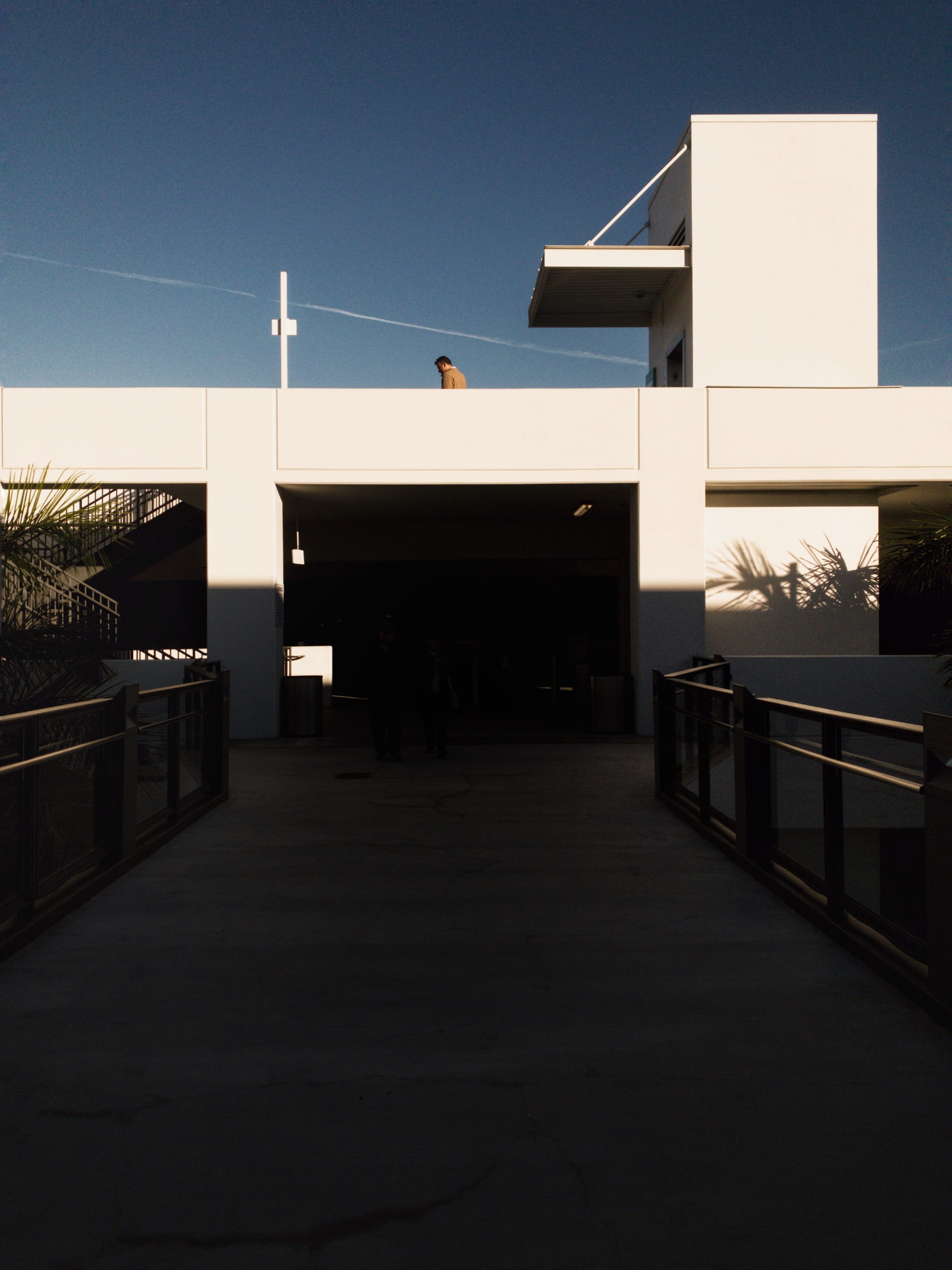 building exterior, 21500 hawthorne blvd, torrance, wood, nature, furniture, white, person, lines, home decor, city, standing, indoors, handrail, absence, Phone HD Wallpaper