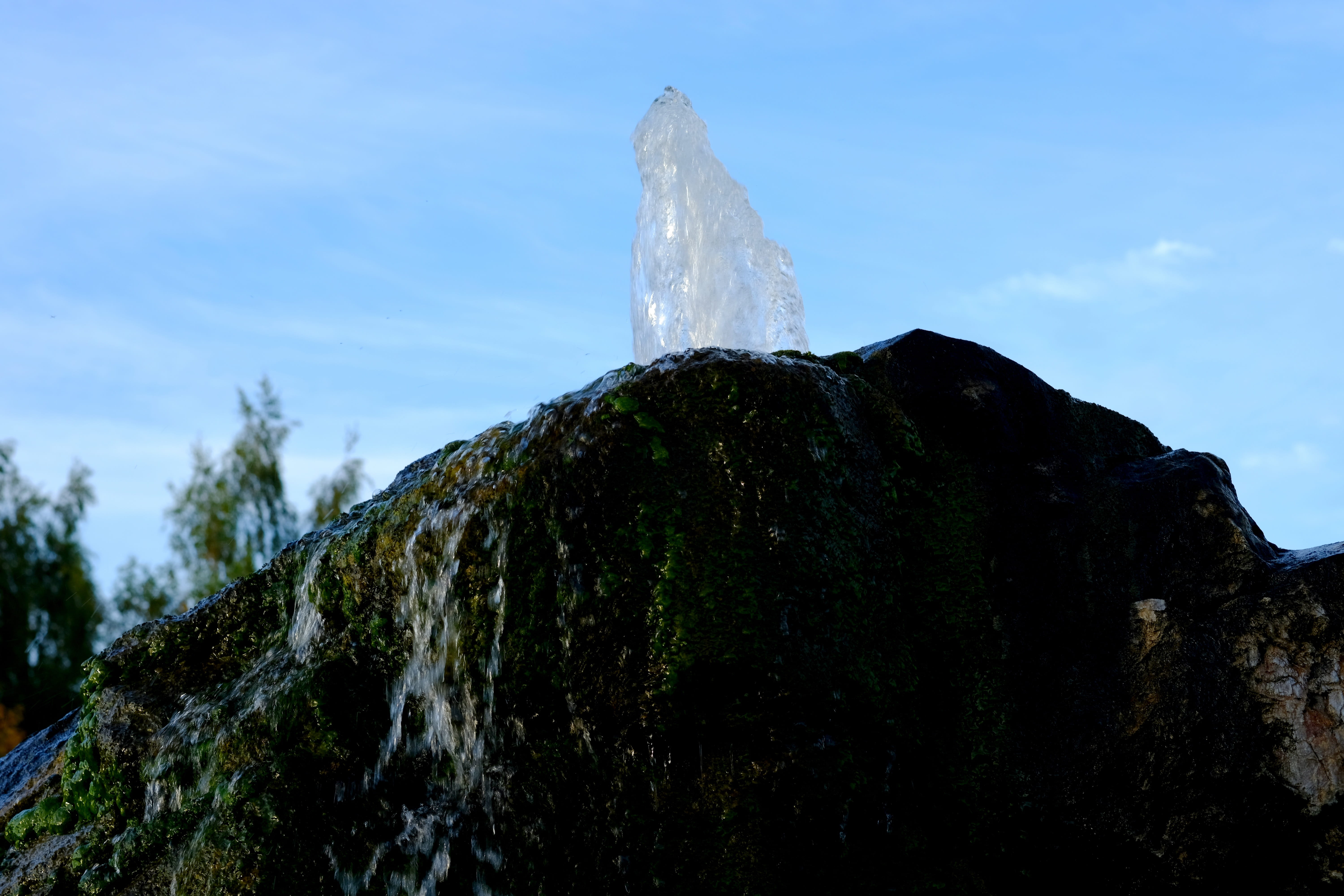 solid, outdoors, scenics - nature, green area, wet, rock formation, no people, low angle view, 5K, tranquility, clear water, drops of water, walk, fountain, HD Wallpaper