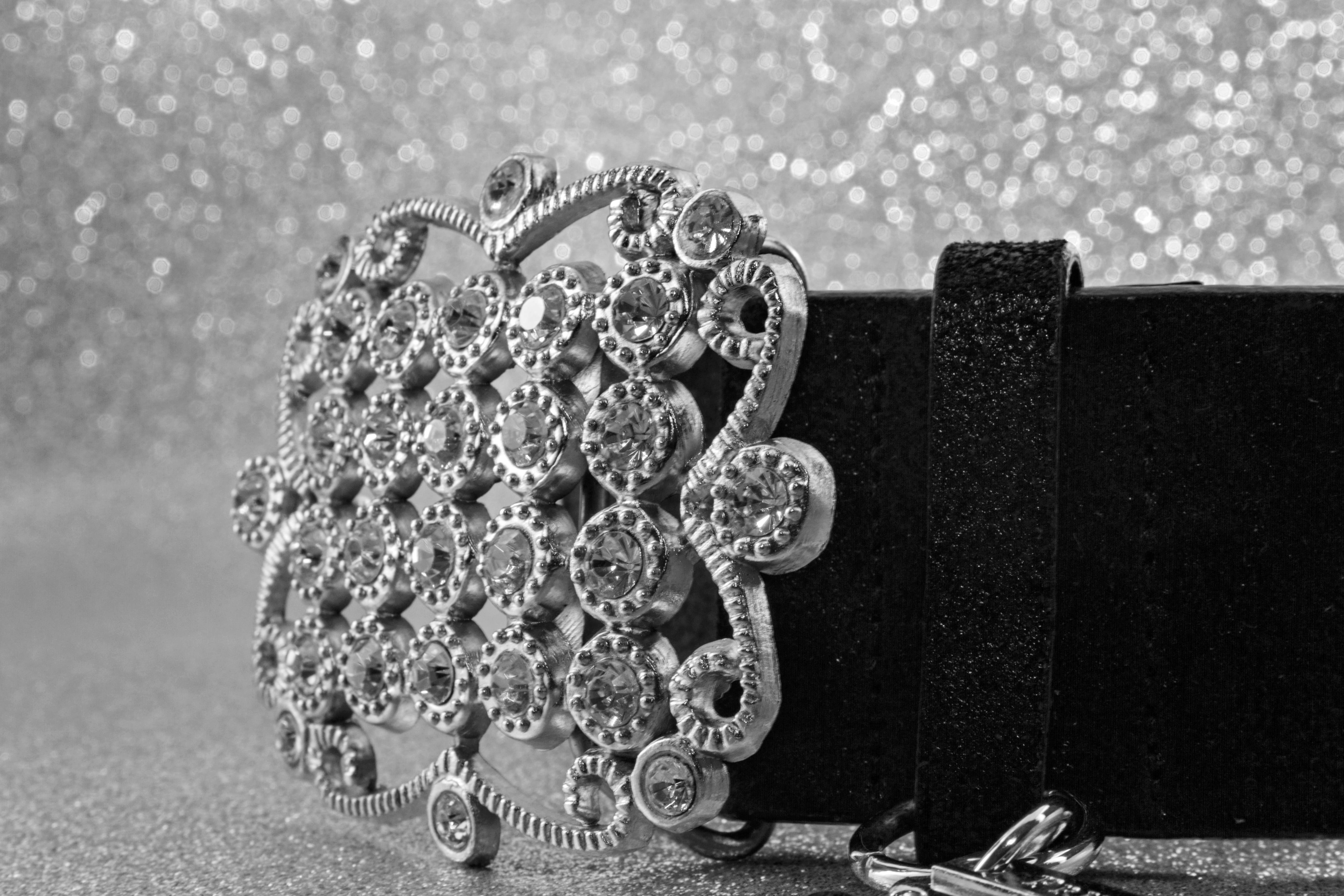 silver colored, no people, style, creativity, bracelet, floral pattern, 5K, pearl jewelry, buckle, diamond - gemstone, pattern, necklace, silver, art and craft, HD Wallpaper