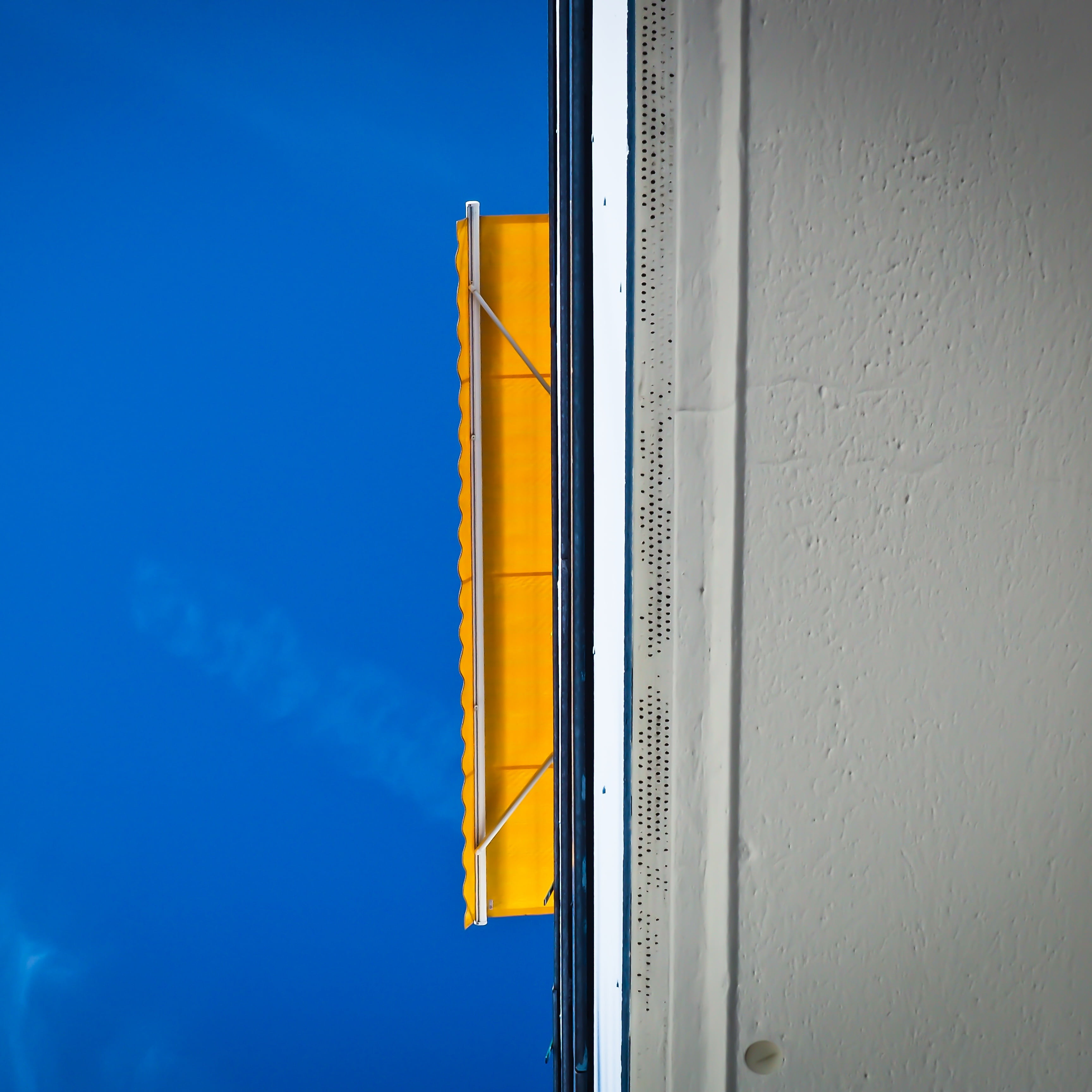 facade, built structure, home, no people, sky, blue, nature, window, architecture, glass - material, orange color, sun protection, wall - building feature, Phone HD Wallpaper
