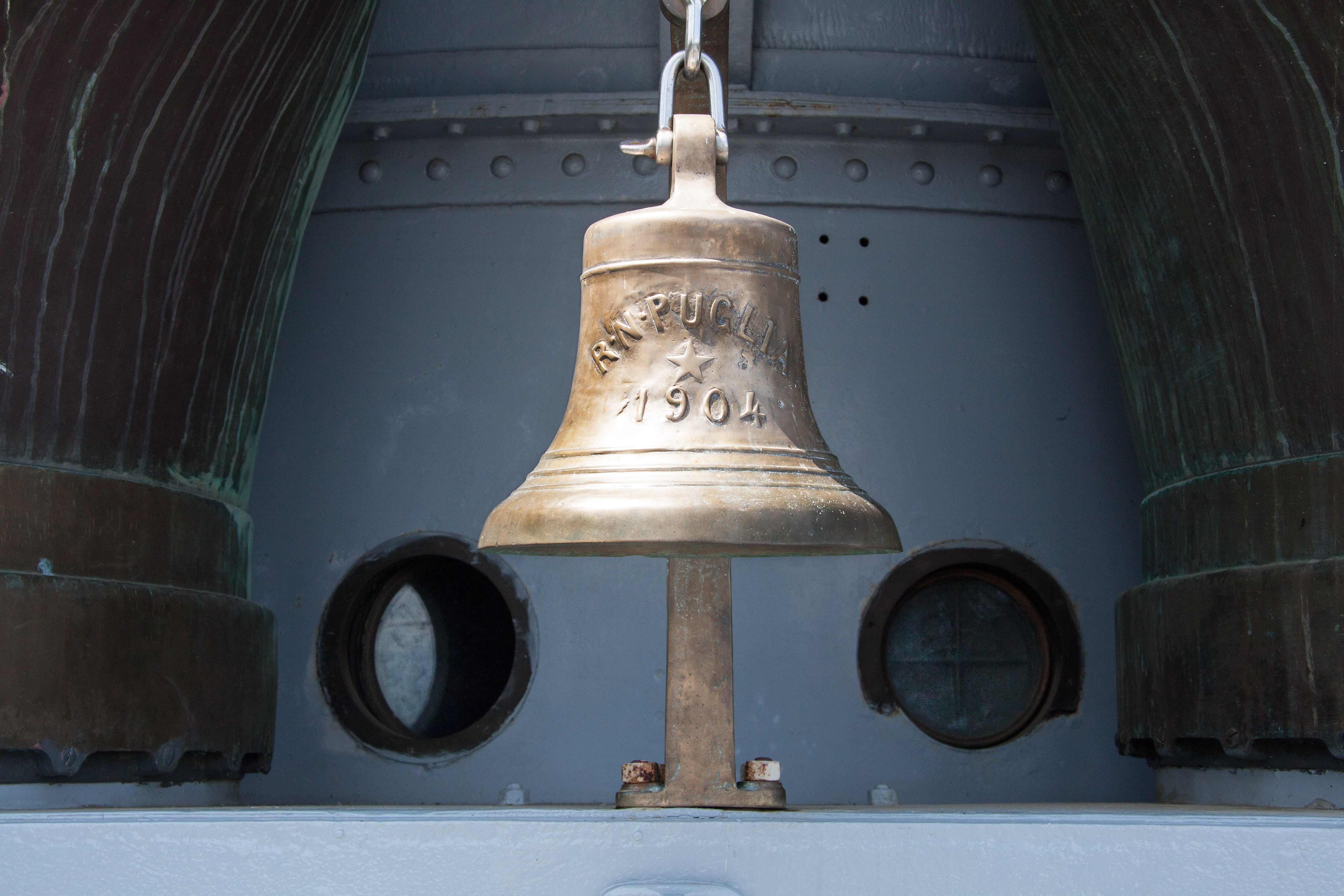 close-up, old, bell, metal, to gabriele dannunzio, italian navy, transportation, built structure, puglia, wall - building feature, day, brass, architecture, HD Wallpaper